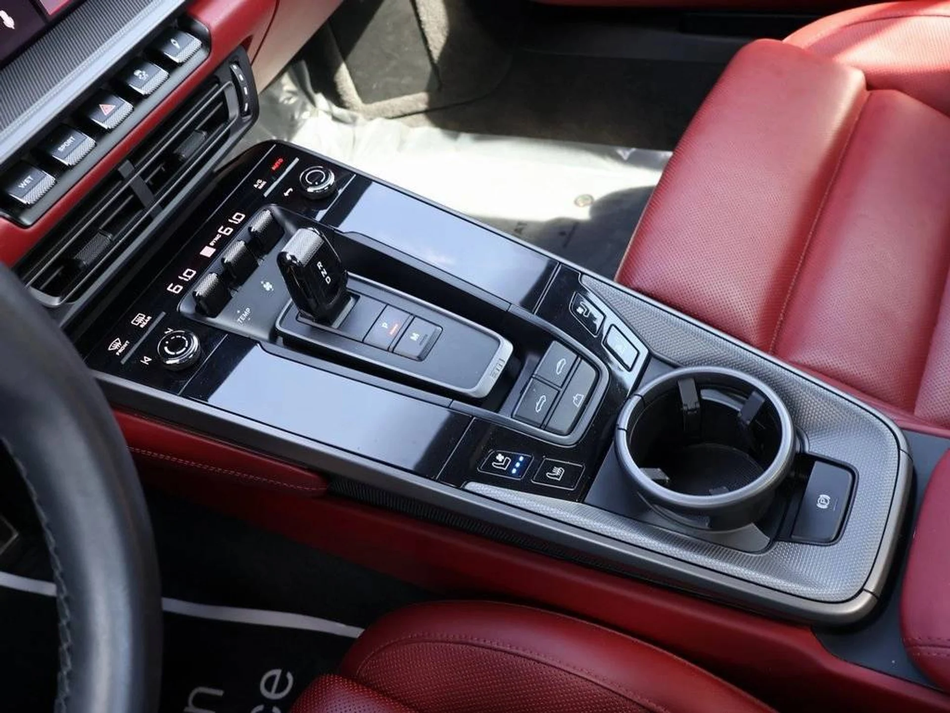 mph021_972596569_1280_432c30e697