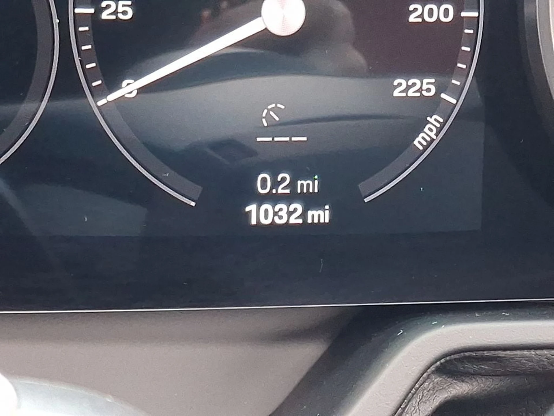 mph021_97383264_ec0a035a8ff8d4f32ce7e4e1e7fe6d11x_51c4a9a05a