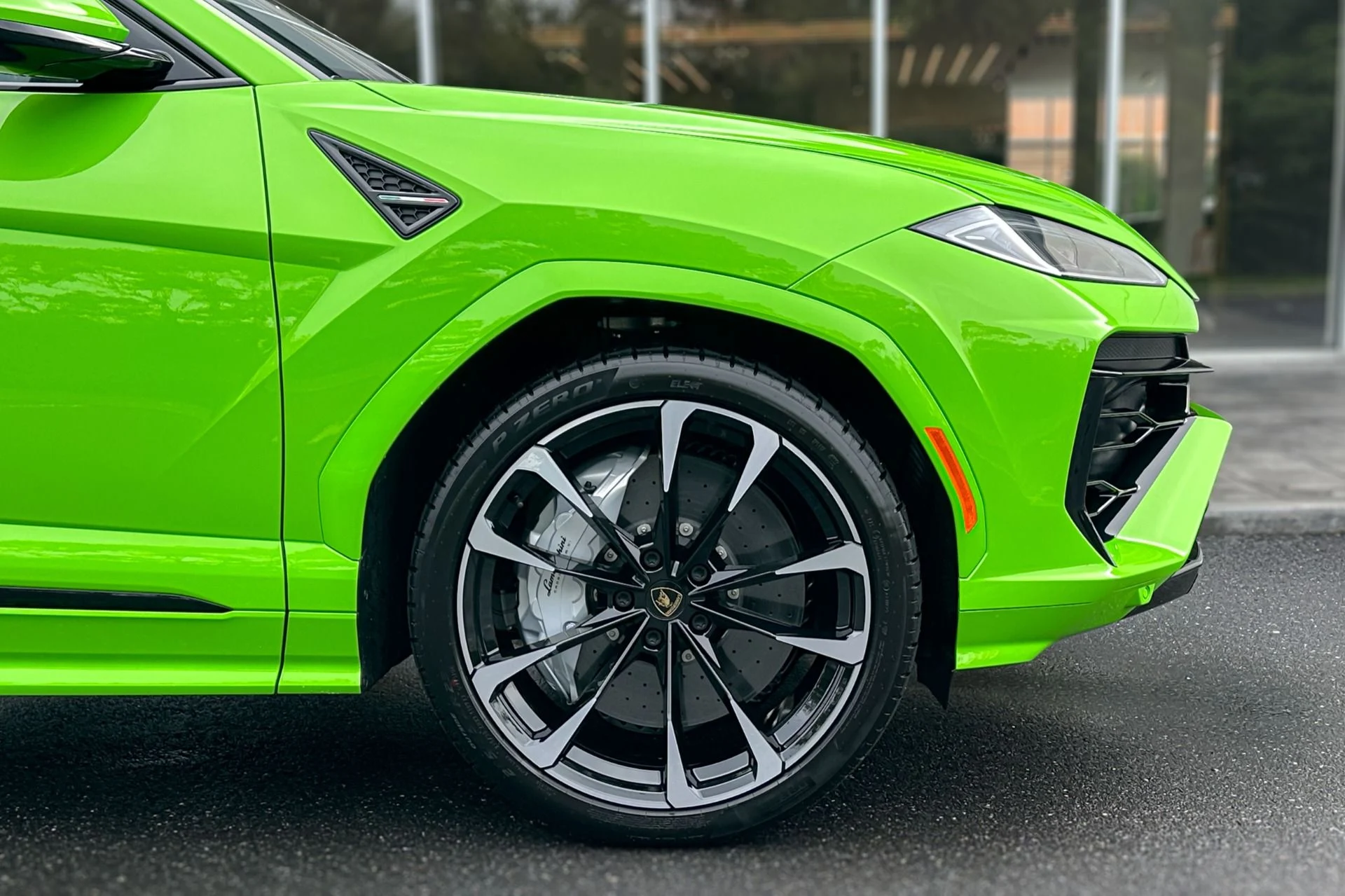 mph021_975387835_New_2026_Lamborghini_Urus_SE_1788785792_07163d9933