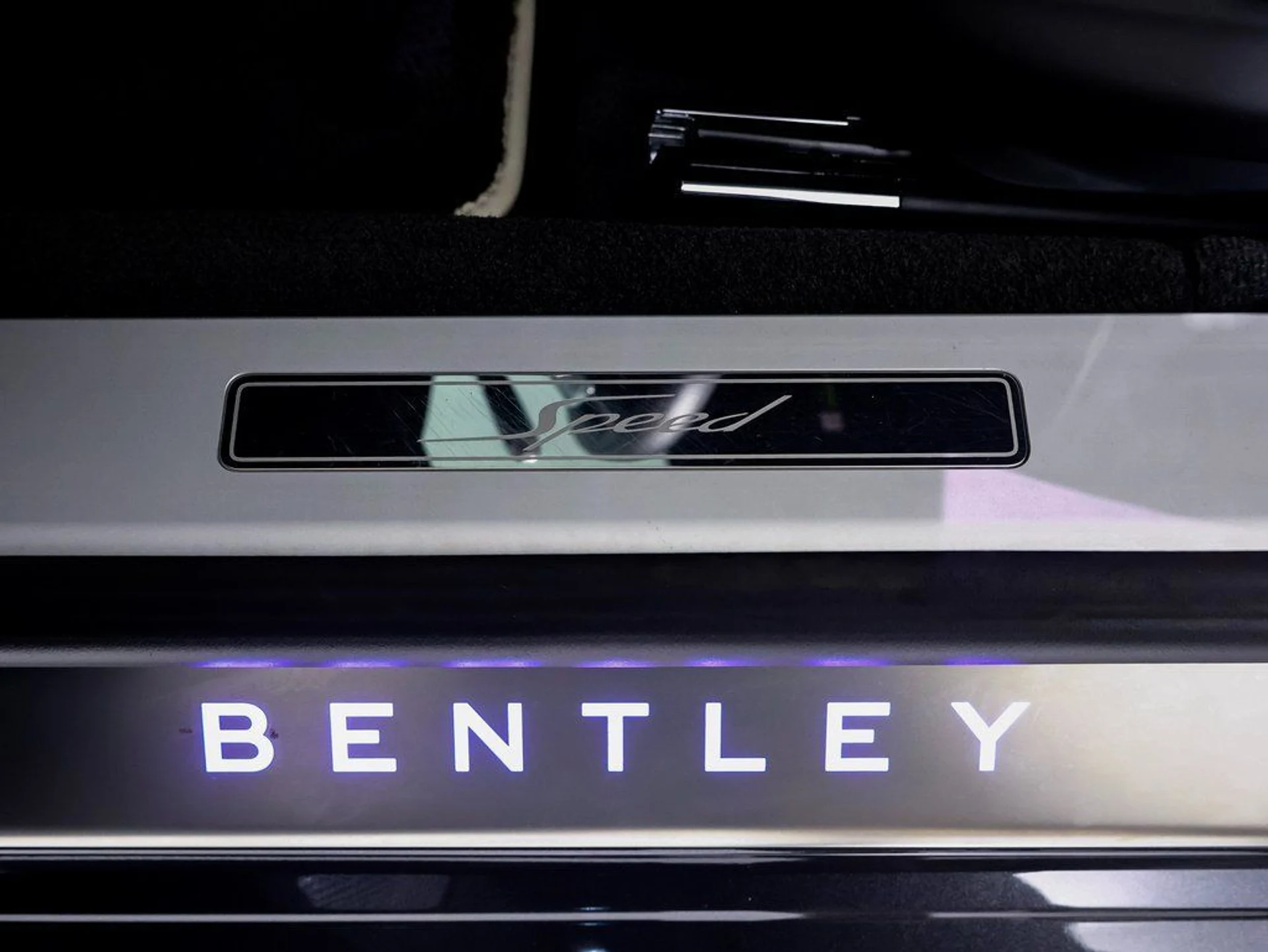 mph021_980092402_f105f4296674bdb100579e387a25bf09x_8550d25074