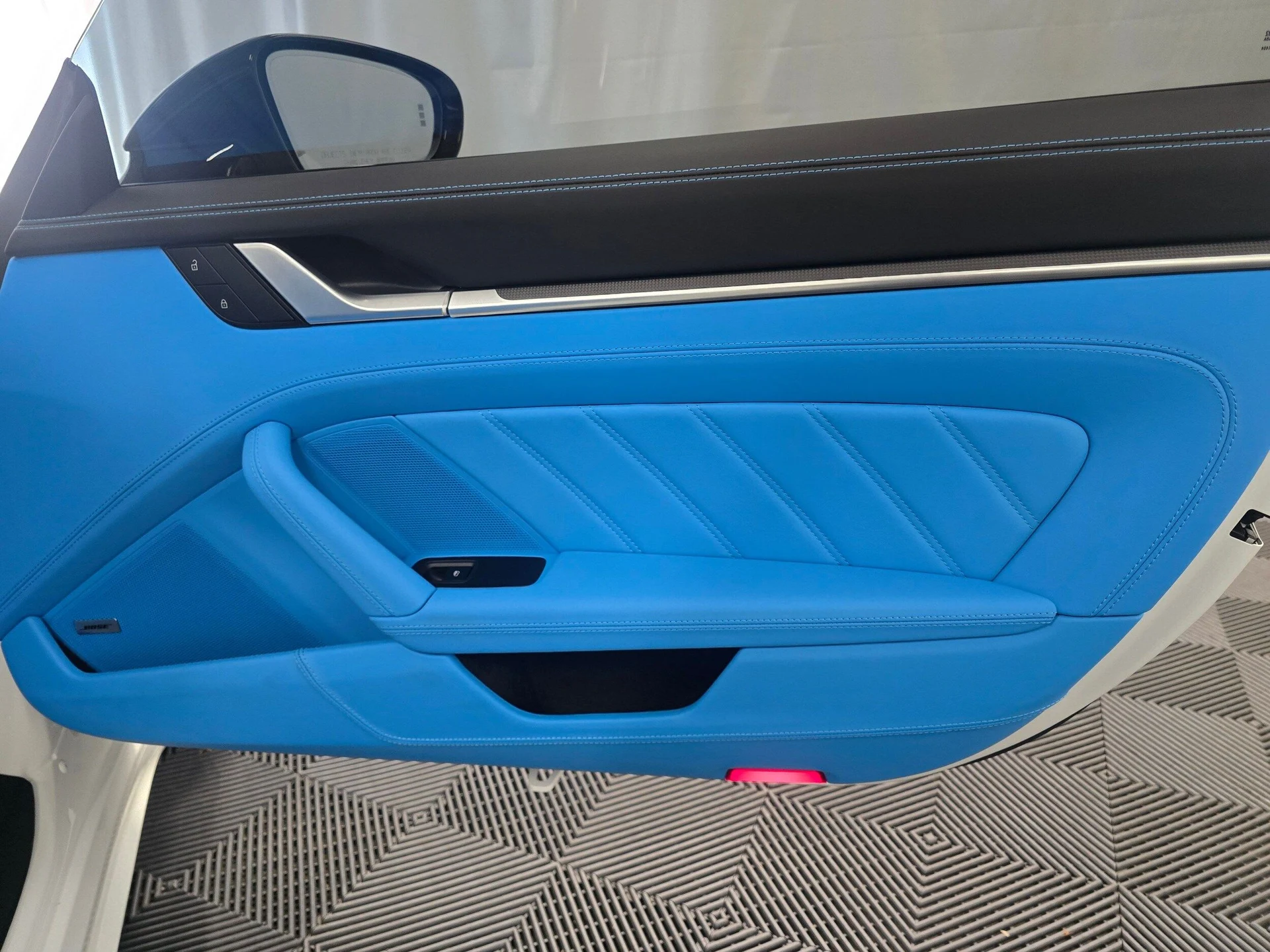 mph021_982808552_589d23941c0fb2c5b18275d5adf497c4x_328927cfbc