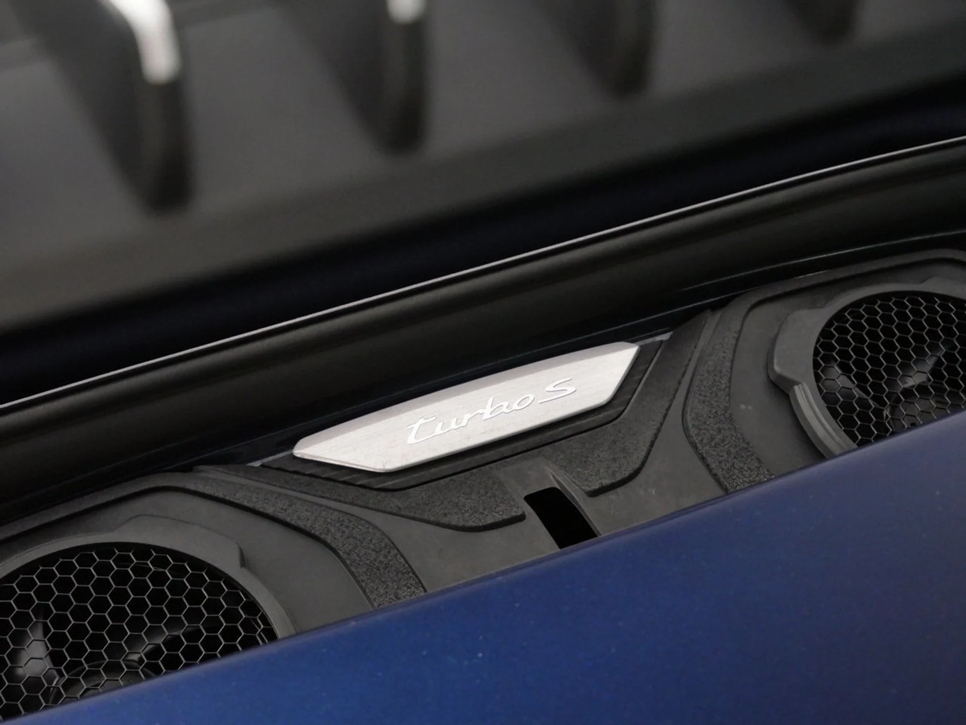 mph021_995326511_8aa3385d9433514838e6aa5d40483477x_4423e945b7