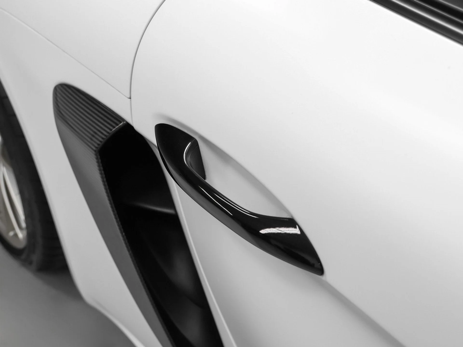 mph021_998136553_22_104af99c17