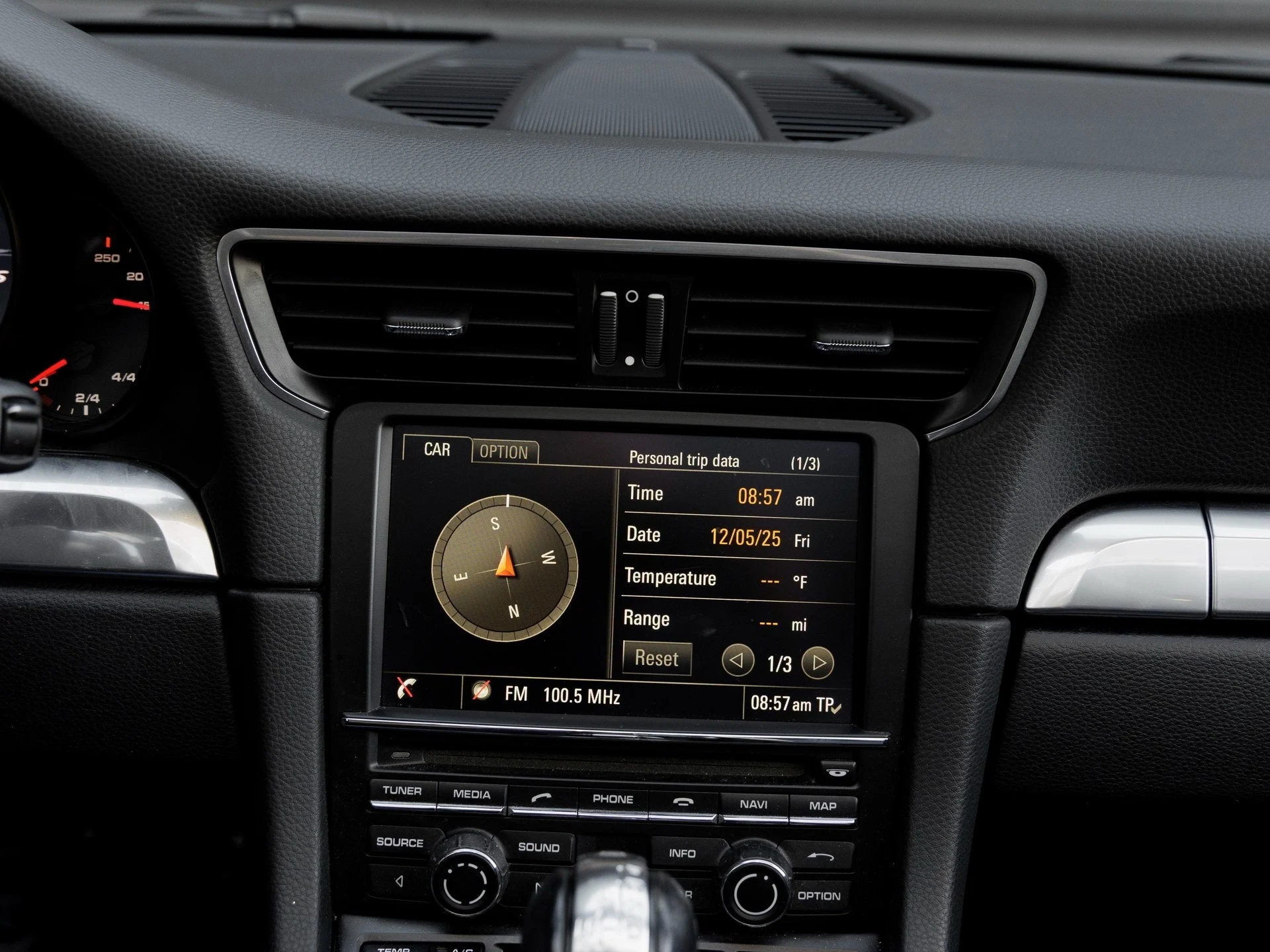 mph021_998897275_22_63104efca0