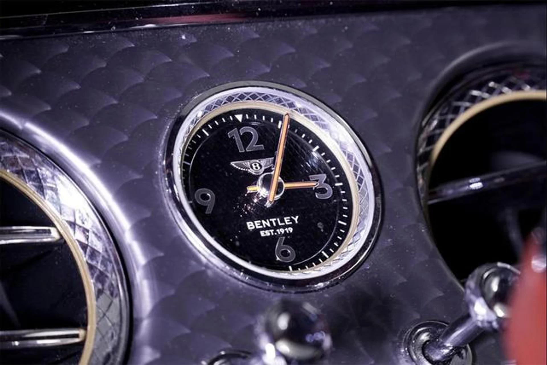 mph021_Fv_N6bxlf_ZONV_5b_UJ_Yp_F_Nt_AQSV_1g_d054fa53ea