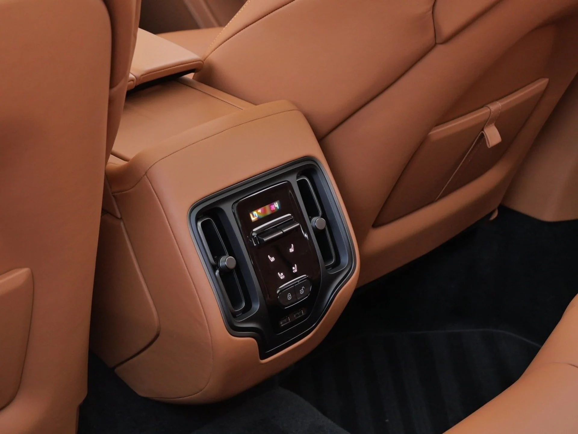 mph022_1008889143_59193239a5e207bad34e56717e070e8fx_c1be527bf7