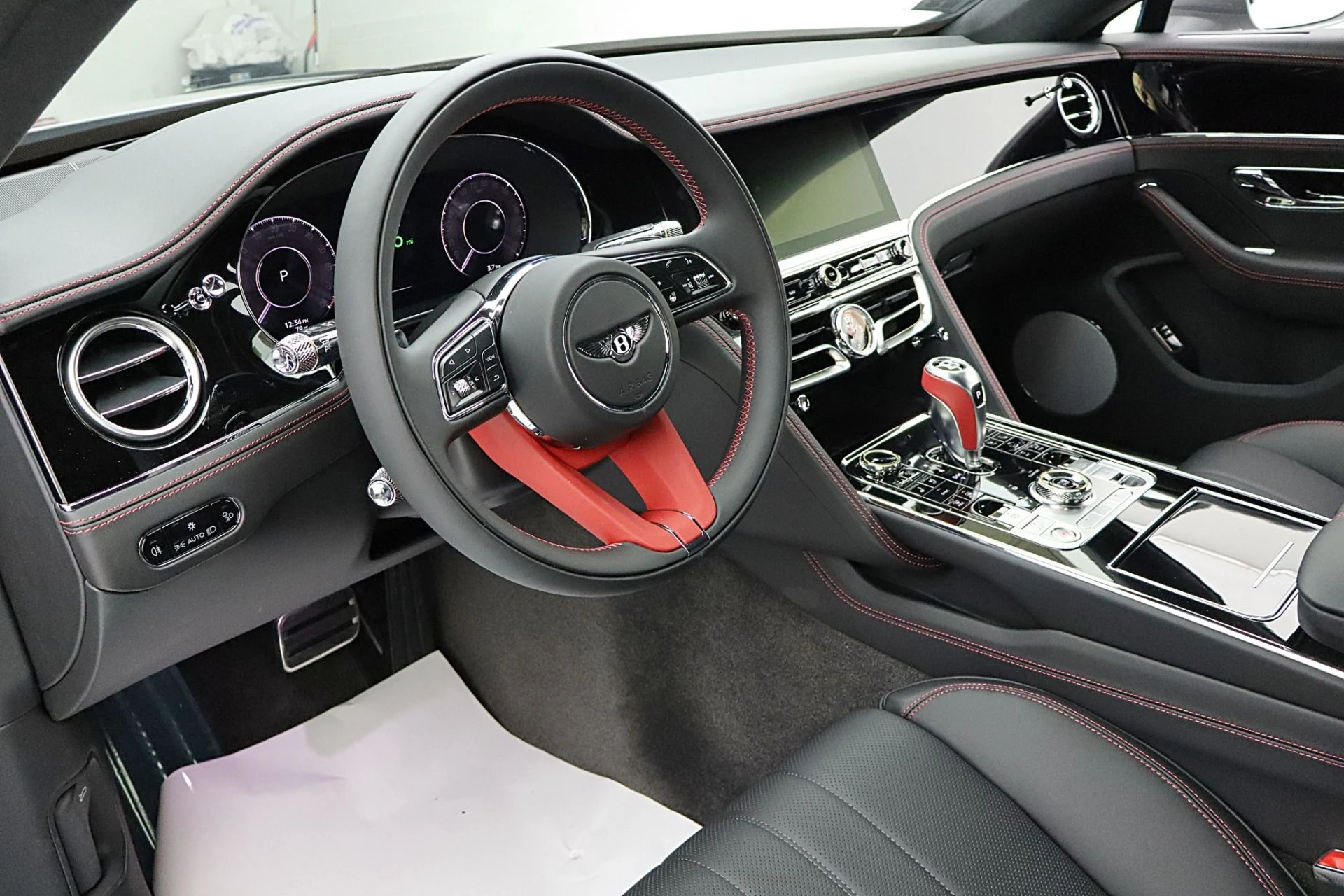 mph022_1015507625_New_2026_Bentley_Flying_Spur_c78300c855