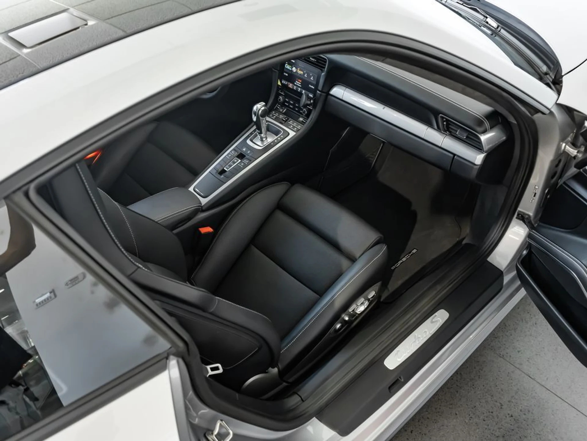 mph022_1015662166_57771550fa9a3a99e846b312c4142195_2fc8174f22