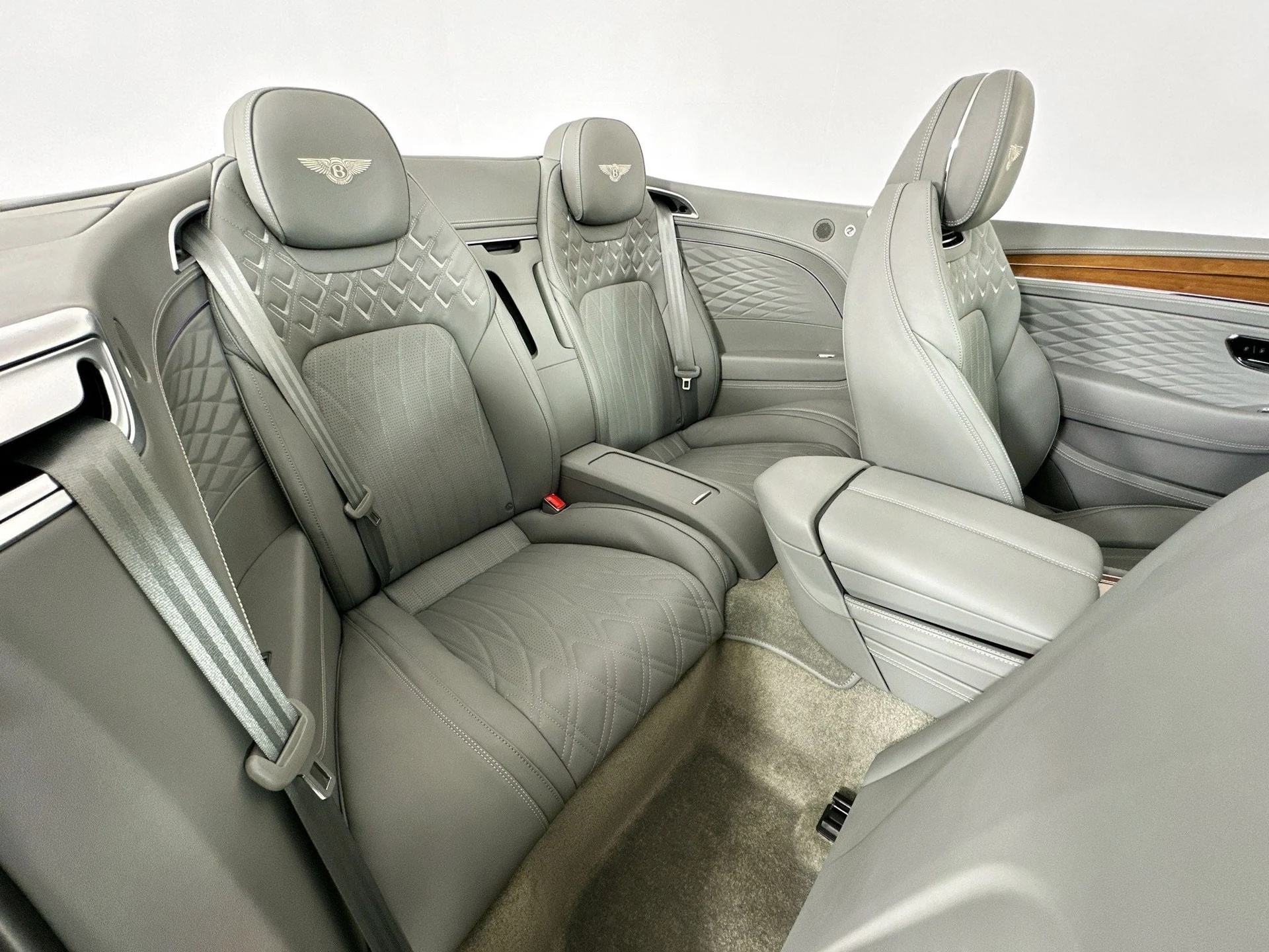 mph022_1018393316_23_1148e87a3b