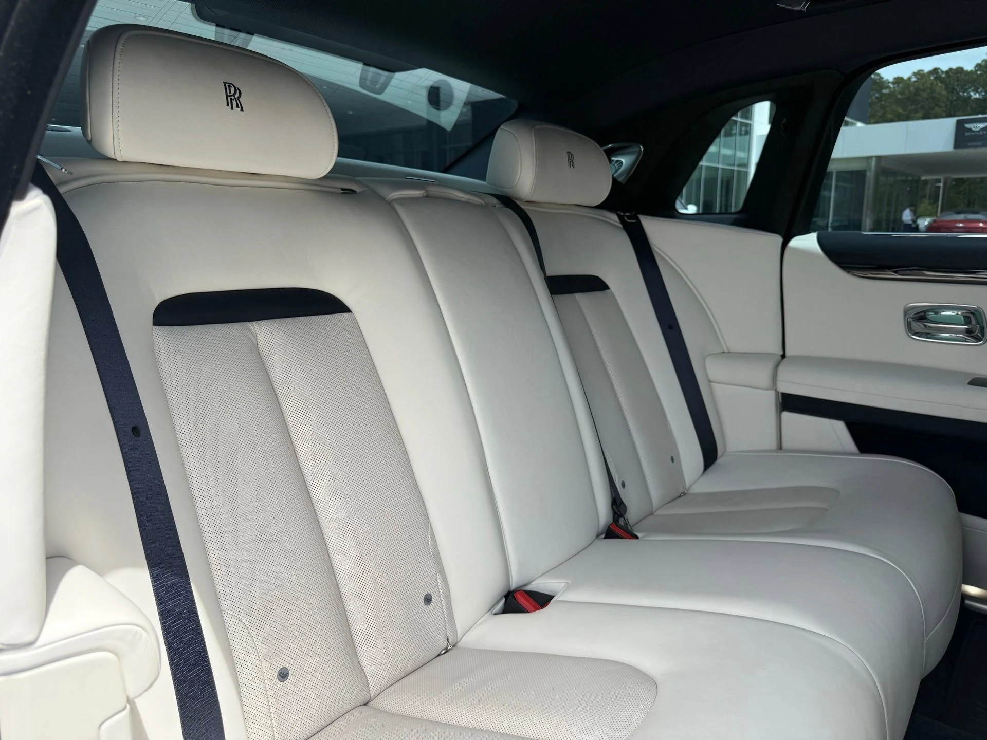 mph022_1022615291_2e0e7b579509439e8b2458fd4ca1cf43_422d386f58