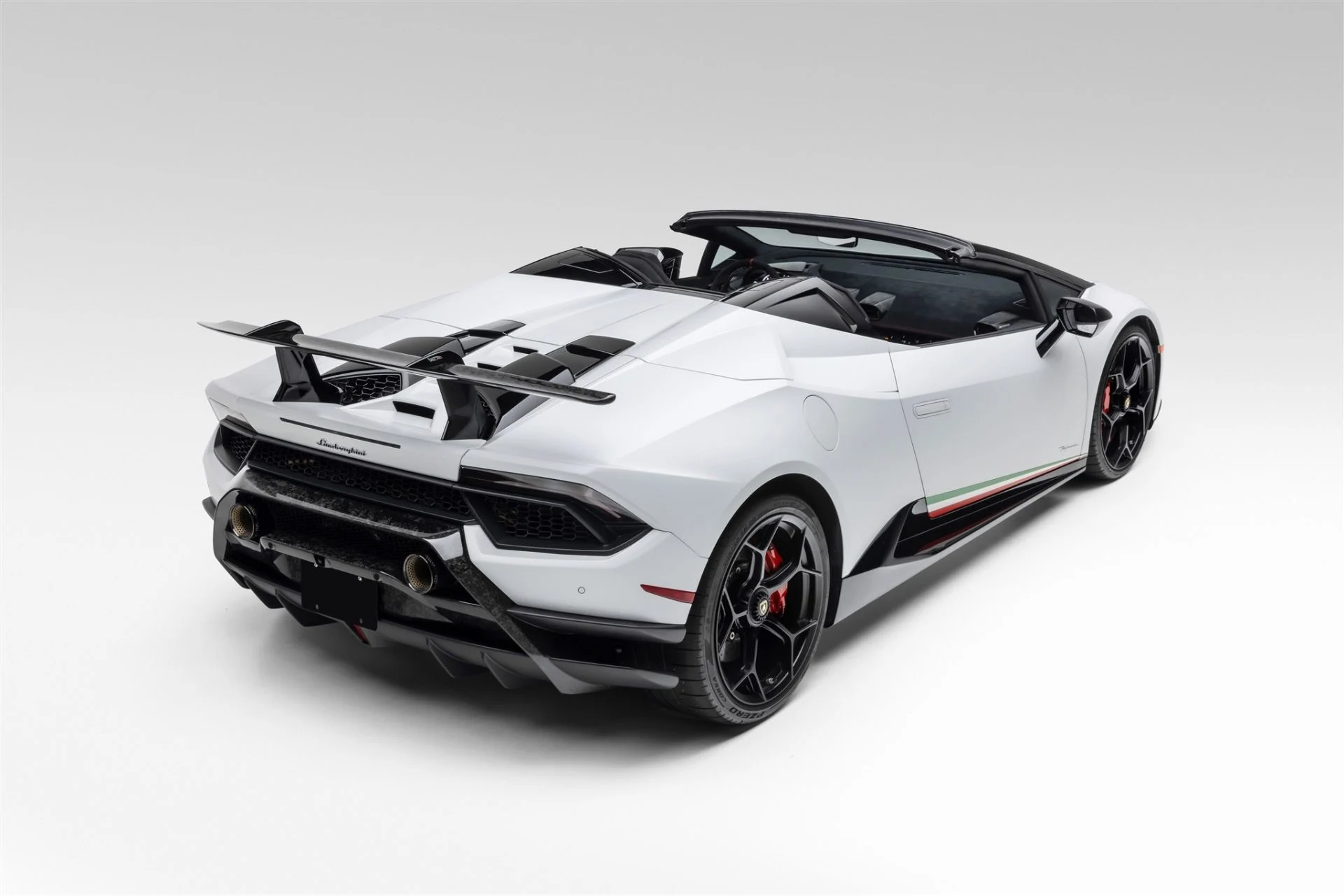 mph022_1022887946_Used_2019_Lamborghini_Huracan_LP_640_4_Performante_Spyder_1772145189_7c23aee84f