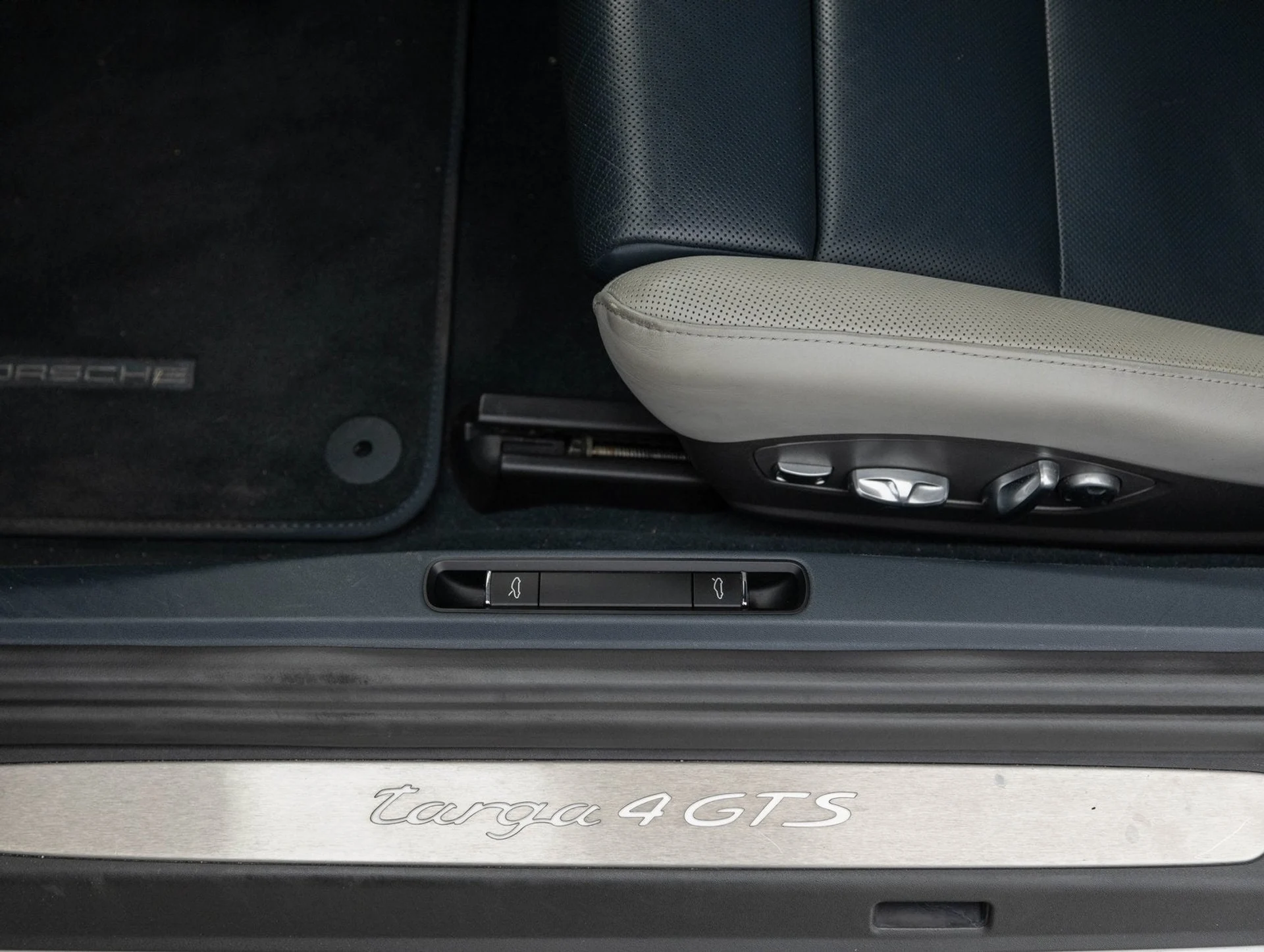 mph022_1023320041_23_937e123036