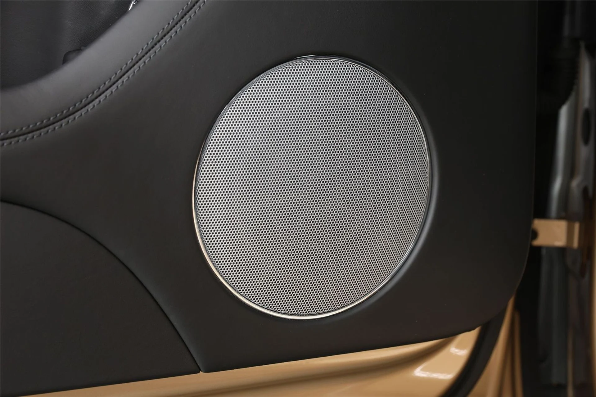 mph022_1023859857_53dbe8328a655317ee74021a7b951652_b7ce02b488