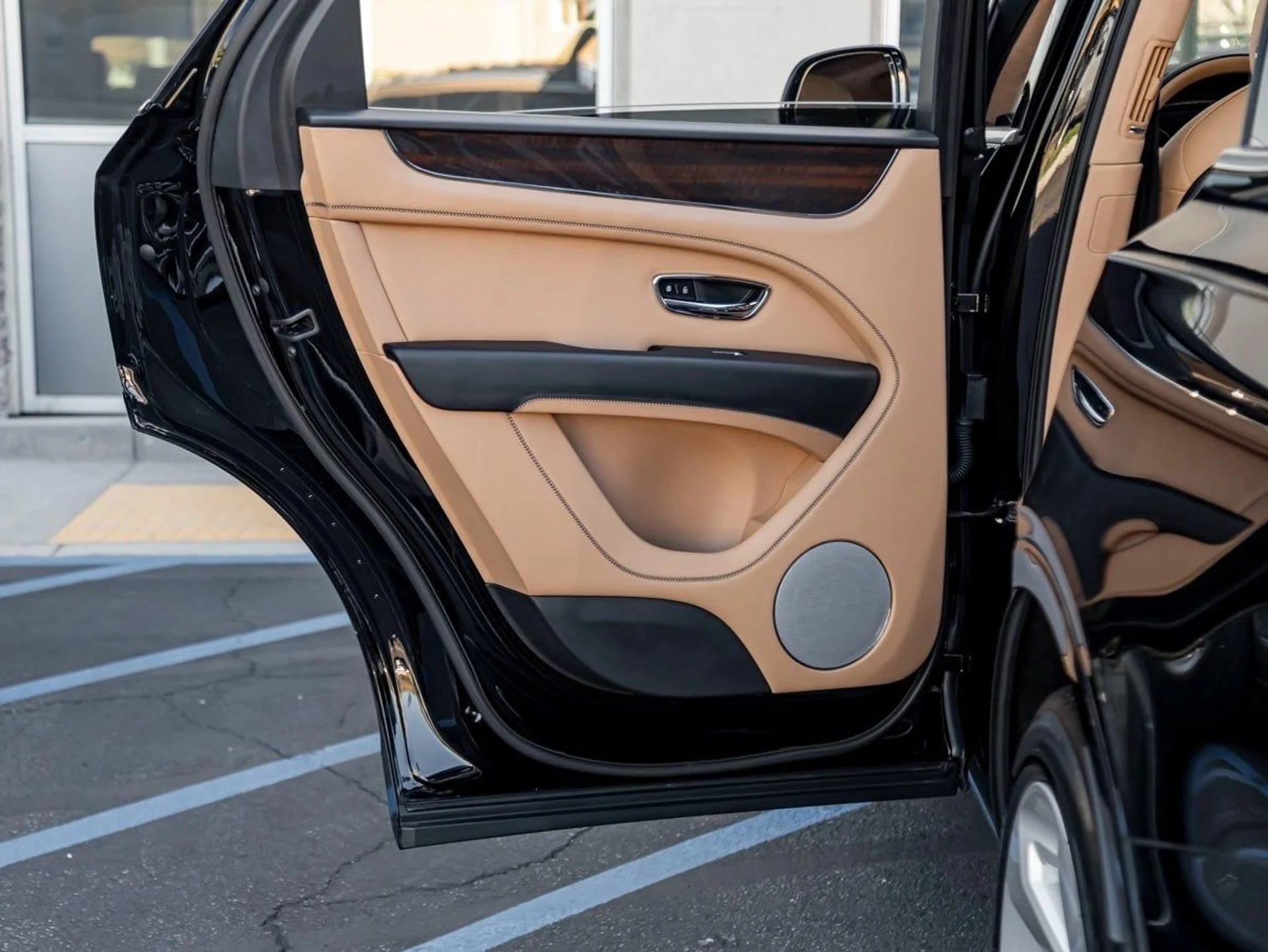 mph022_1025102421_23_bd044f7a1b