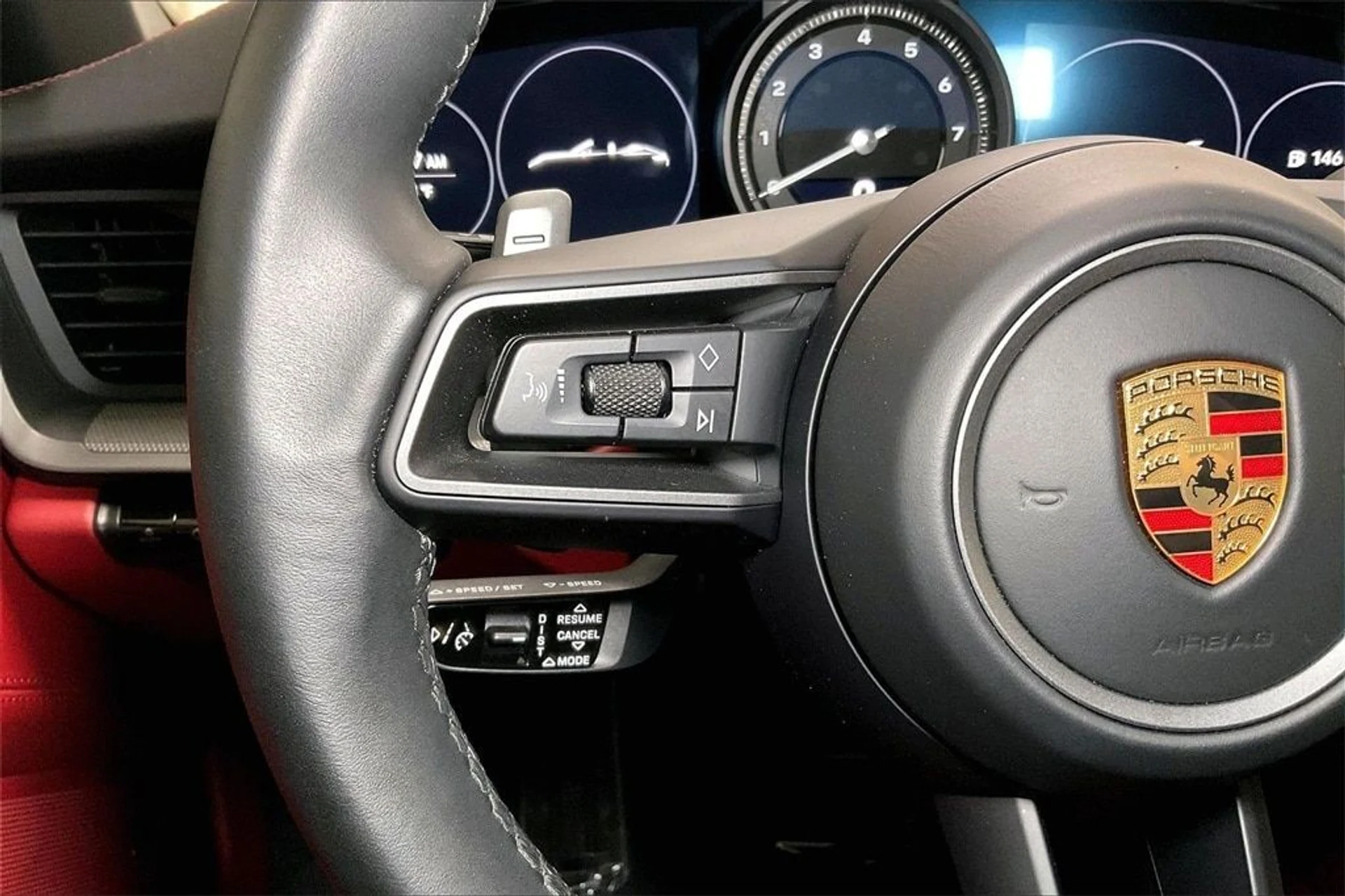 mph022_102984019_2fe6e74fc7df2c0eff3ad8ba2aba4b31x_4e9ea56c7f