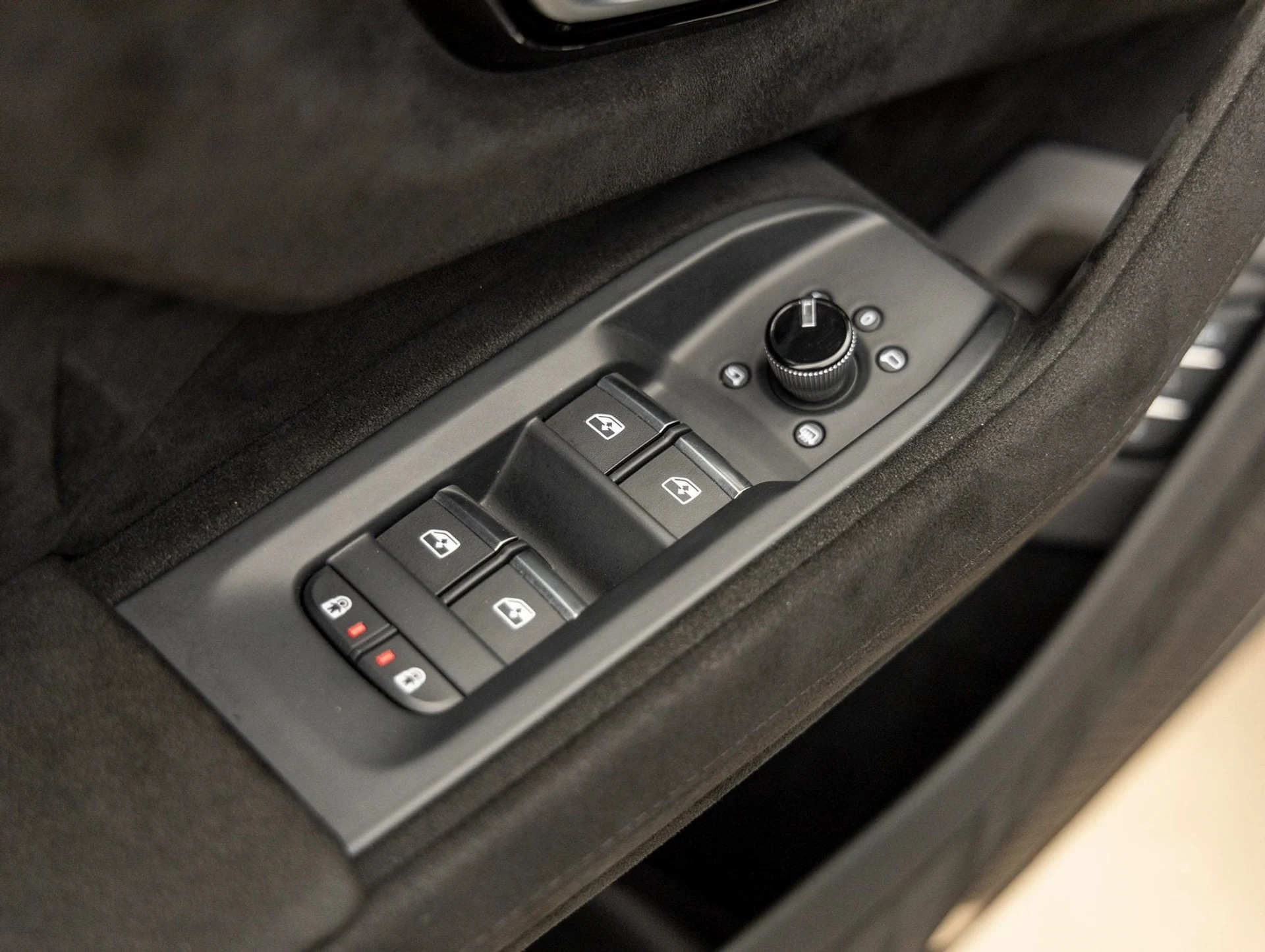 mph022_1034094191_23_aa830dd80a