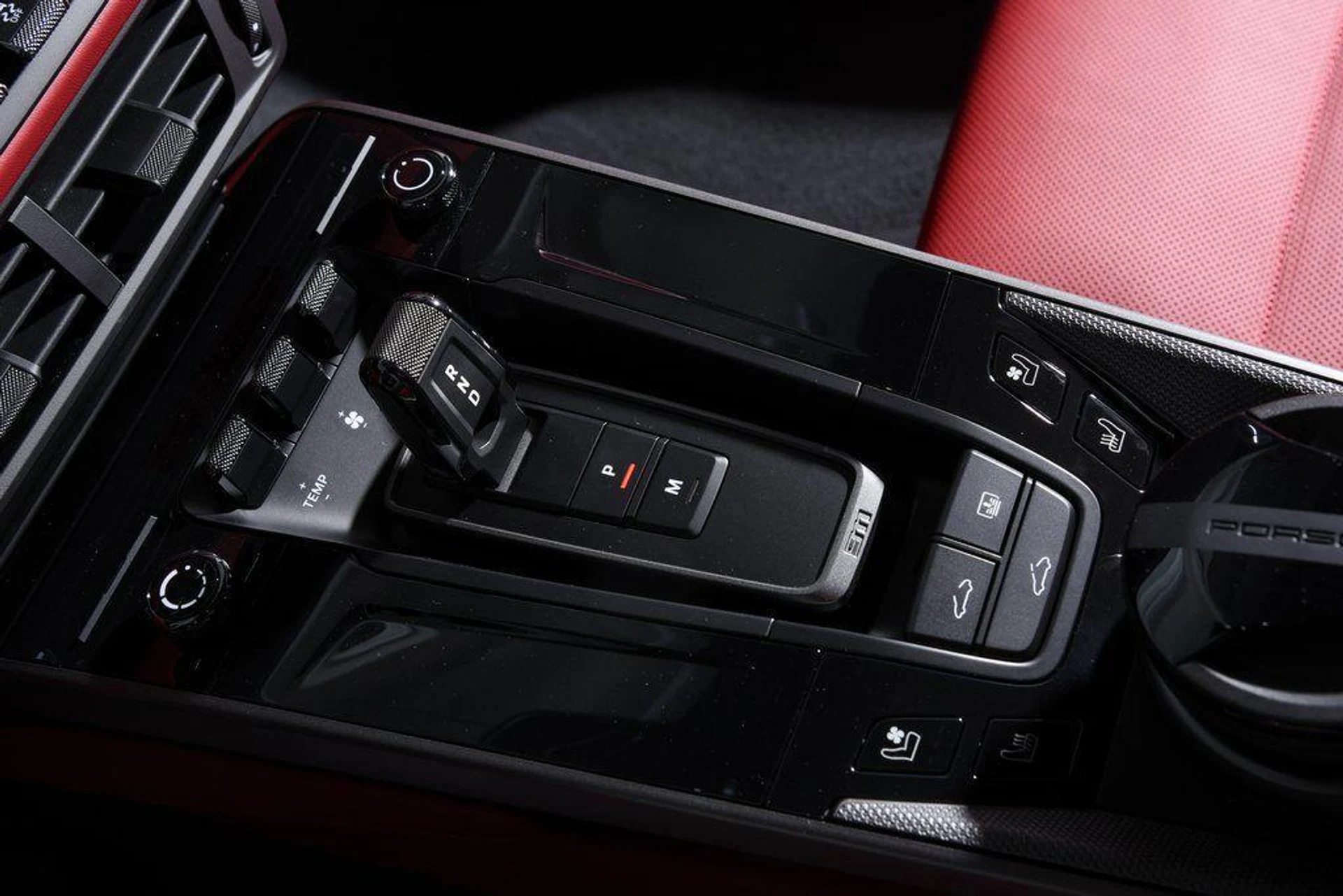 mph022_1034735745_w_Luyn8och_z_P_Bk_Ahdpaqc7_Sm_Sz_U_4993f0f373