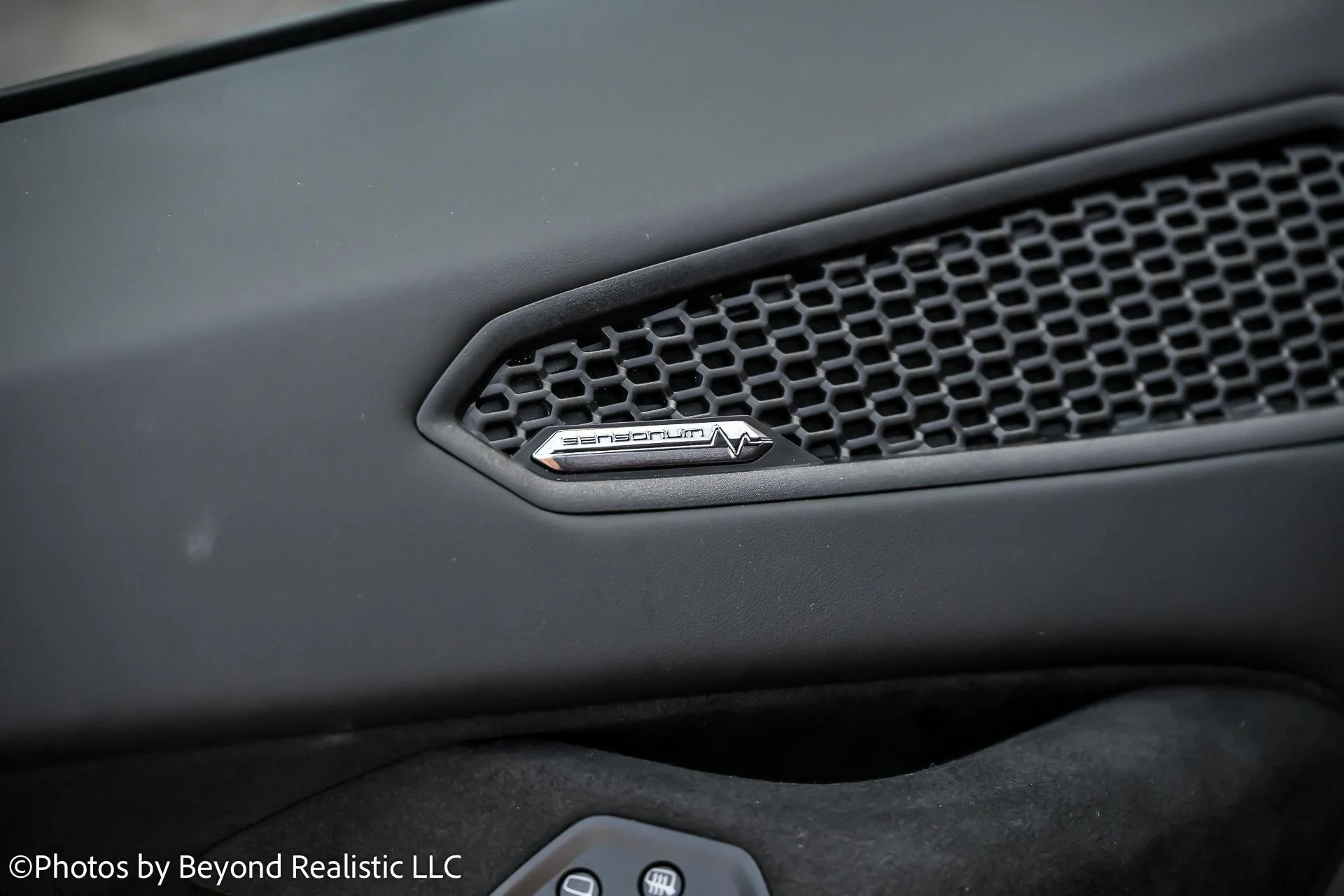 mph022_1042301420_Used_2023_Lamborghini_Huracan_Sterrato_Certified_1762420295_155cf929b0