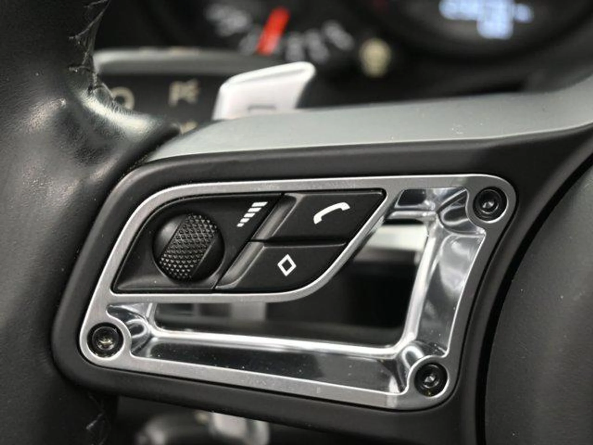 mph022_1048605937_W_Dh_JE_61_G_6_JM_1qb_F9vl_XC_3xjq_A_88fe9f32f5