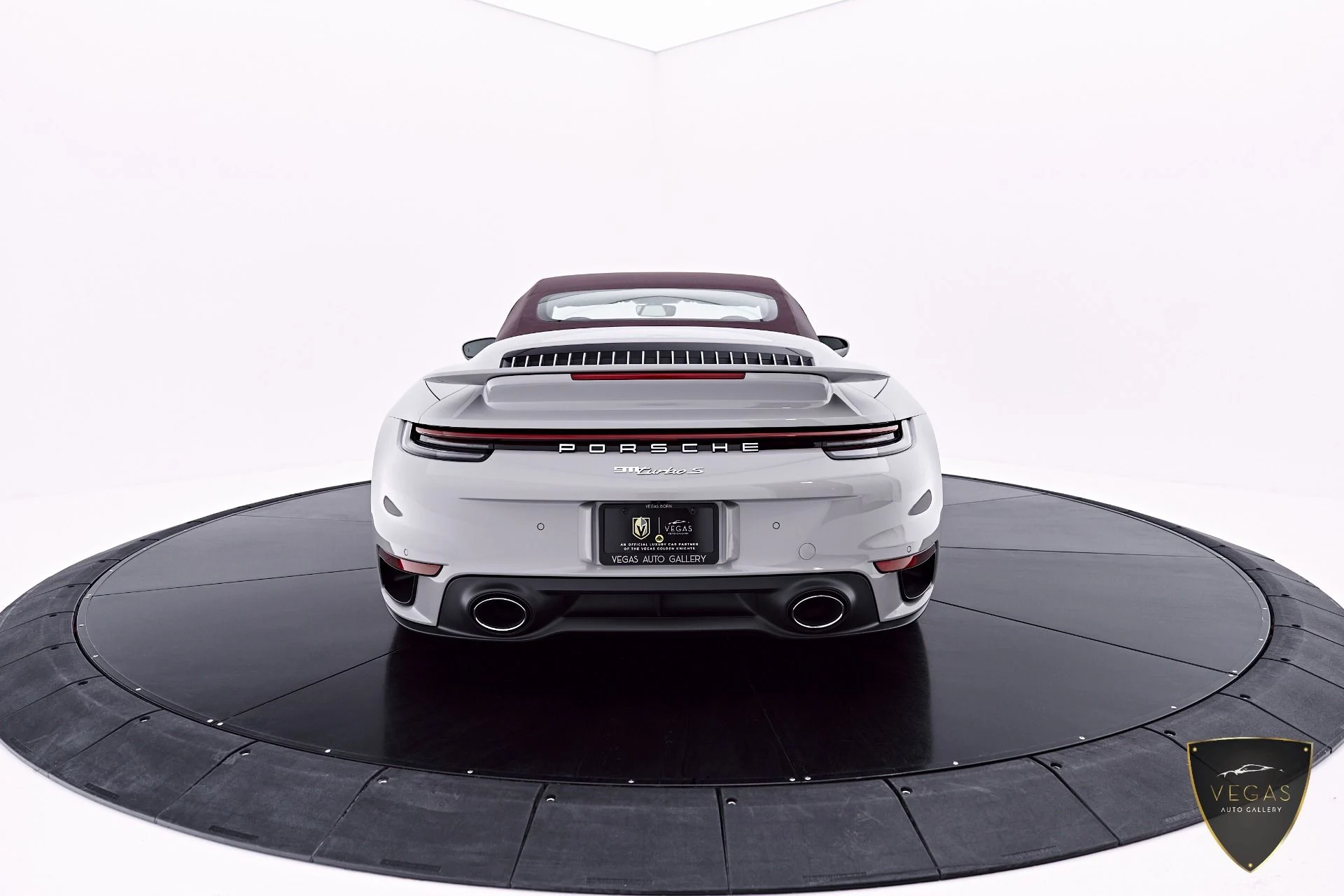 mph022_1055361588_Used_2024_Porsche_911_Turbo_S_1782351410_22810959ad