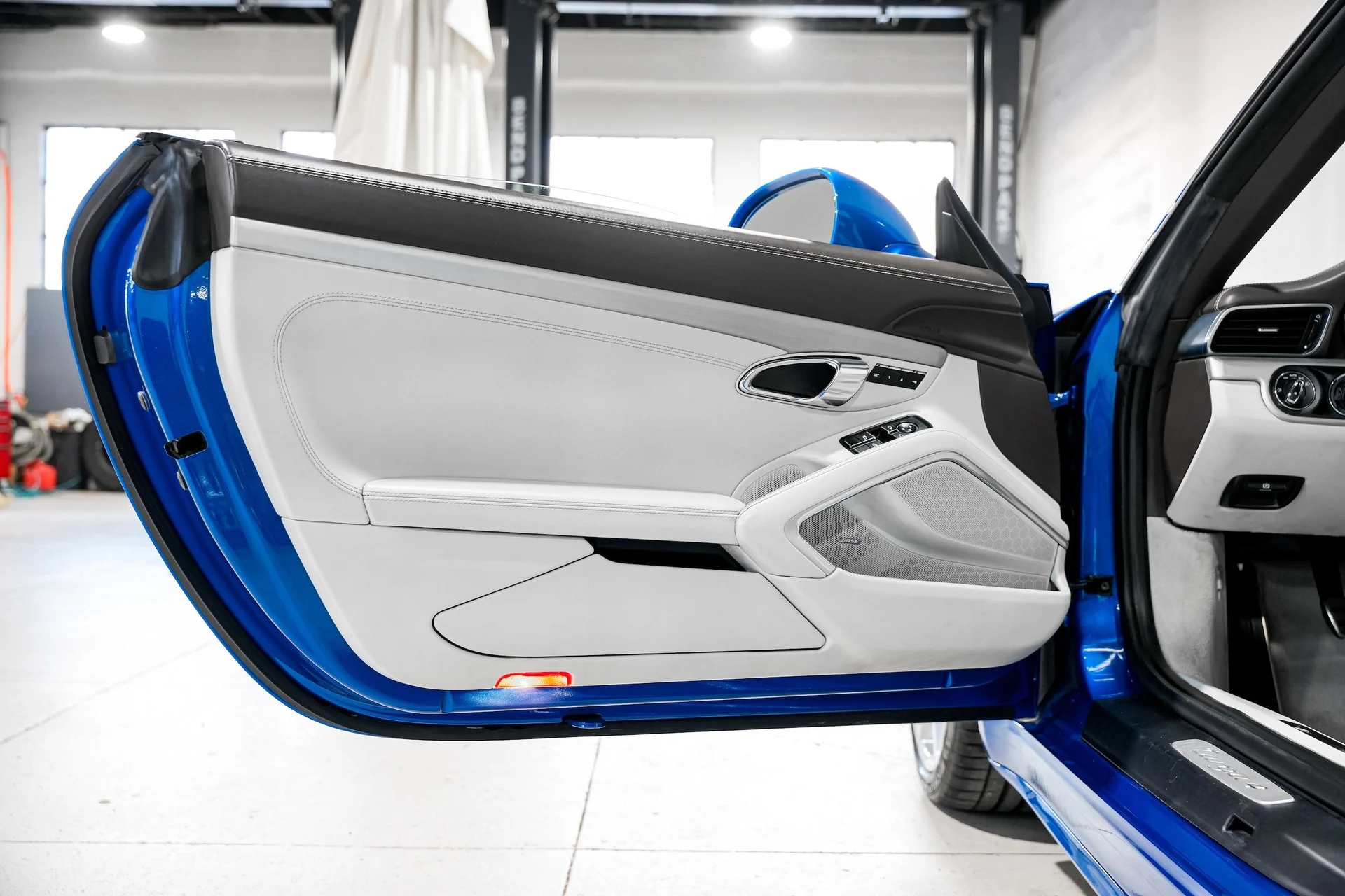 mph022_1055936022_13f2ea87c72095c6a80744e5ac7ce4ccx_1201126c40