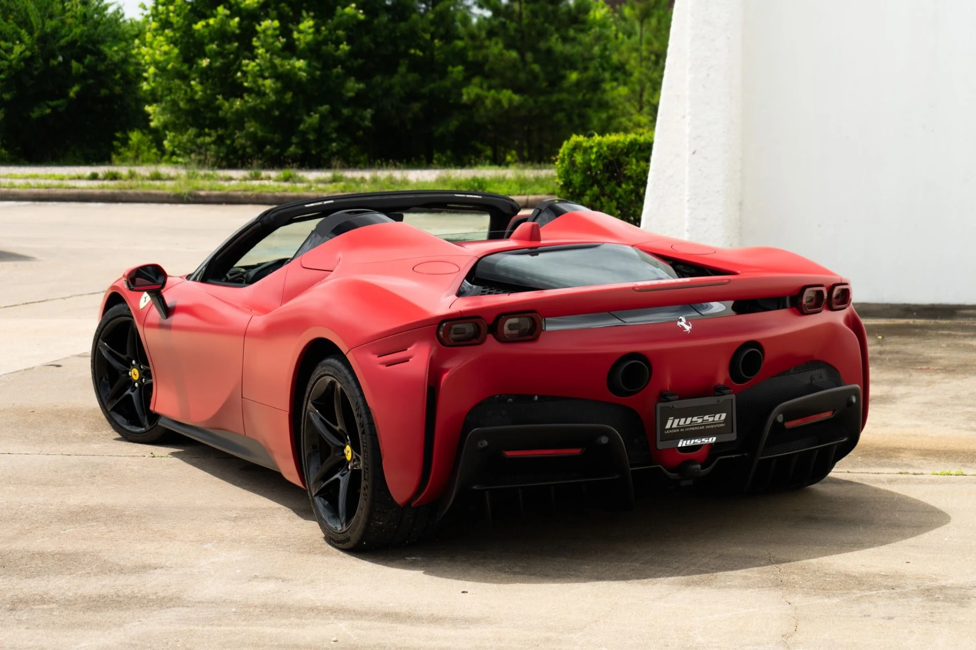 mph022_1058991070_Used_2023_Ferrari_SF_90_Spider_1780939425_98aa612d17