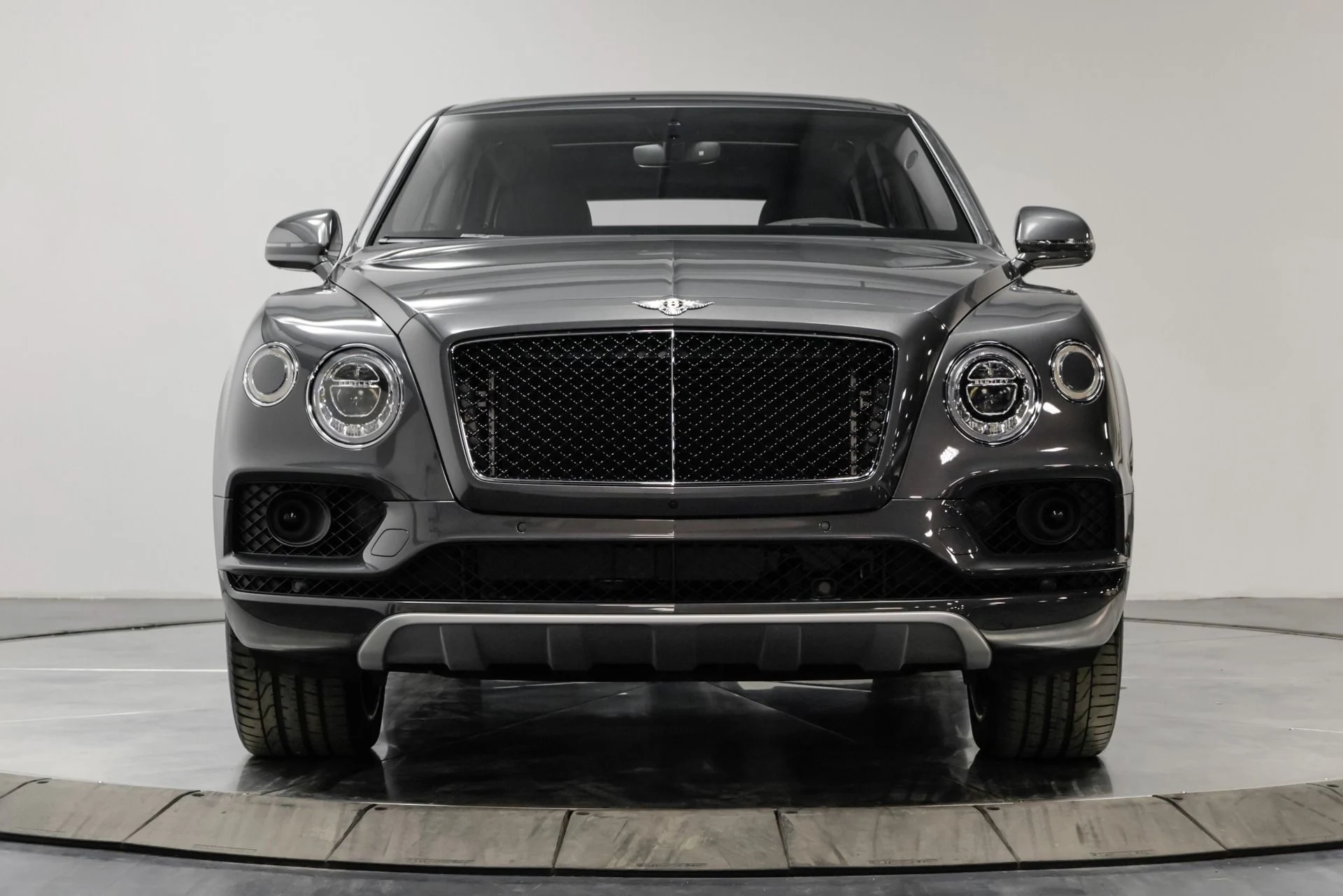 mph022_106519652_Used_2020_Bentley_Bentayga_V8_1761664862_ebc9cbb428