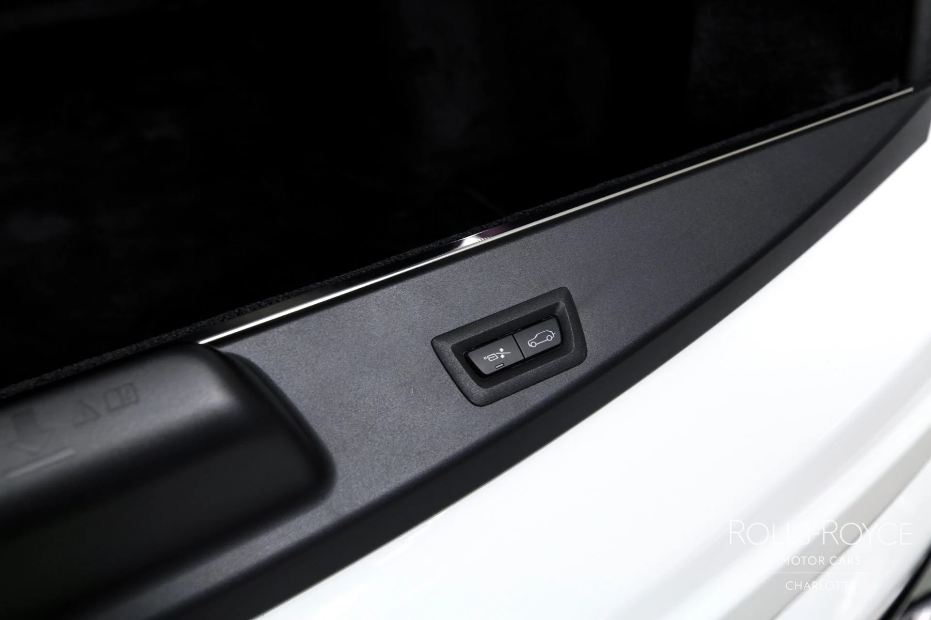 mph022_1068695031_Used_2024_Rolls_Royce_Cullinan_1750949955_50d4c76d19