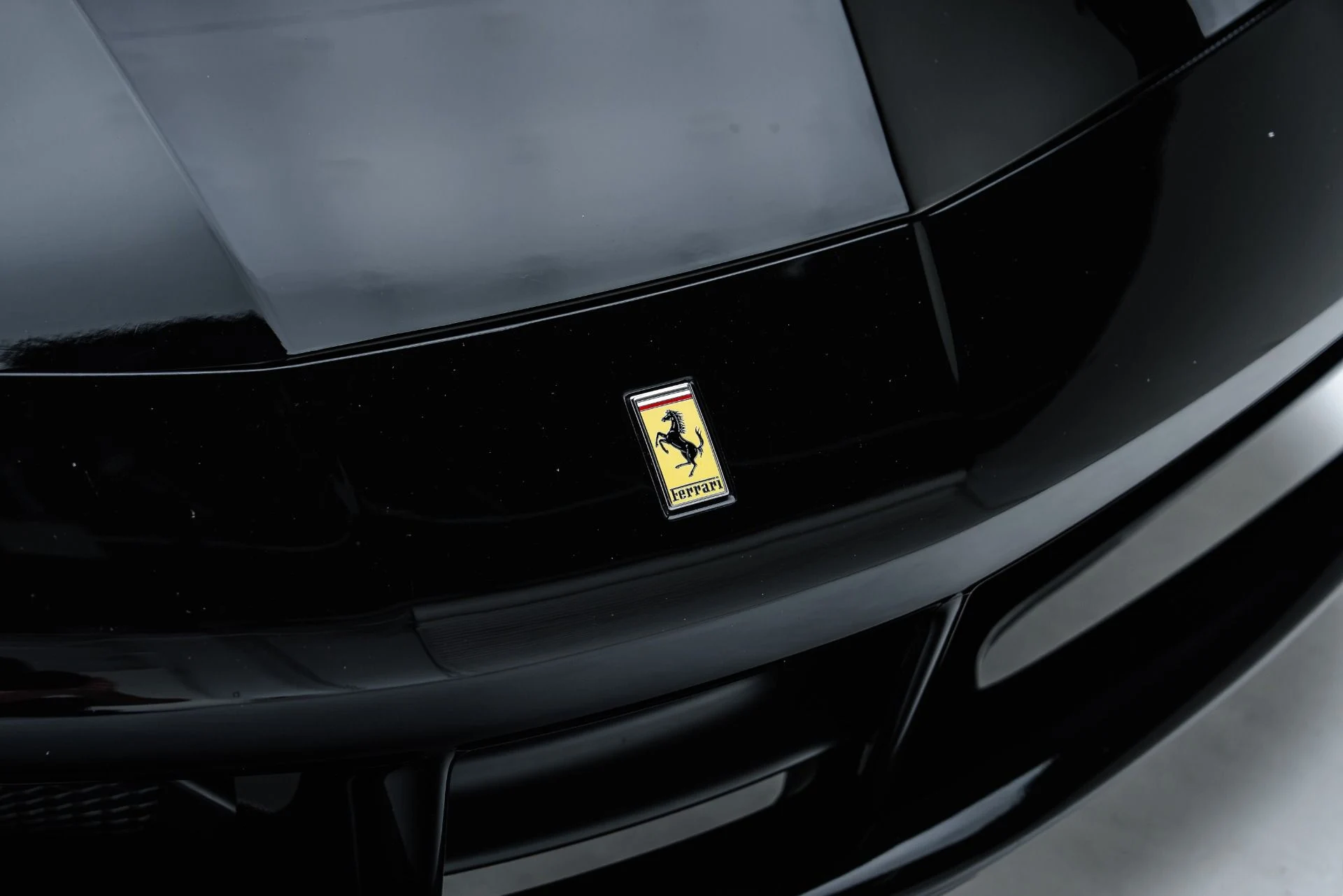 mph022_1069421834_Used_2016_Ferrari_488_GTB_1791929010_4a2966a8bb