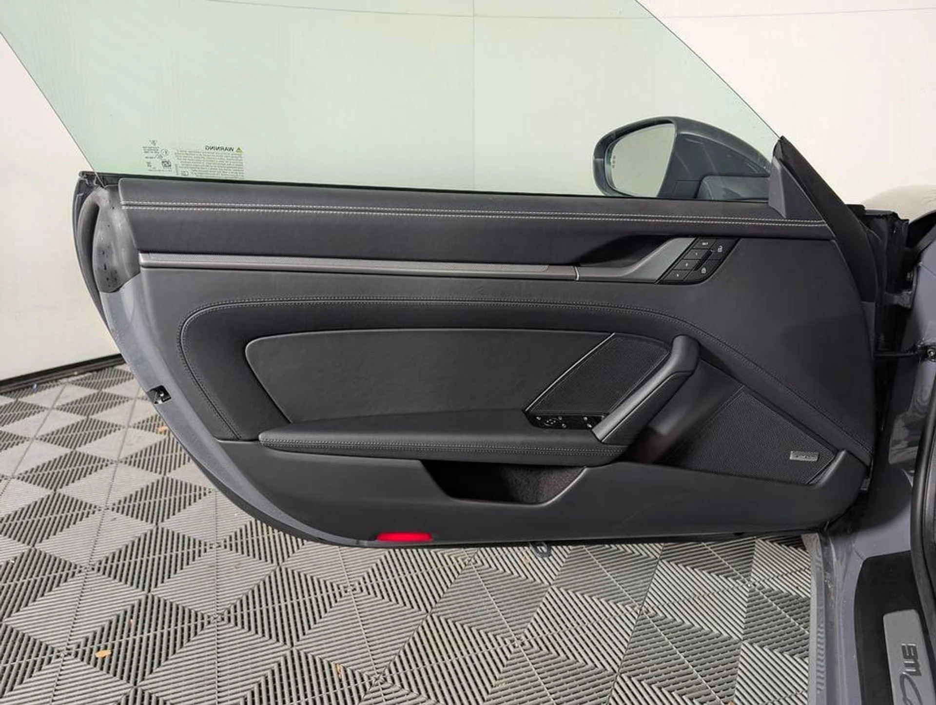 mph022_1079047035_6p_KD_1n9oirbxprb_E0ml_UF_Woy0_KE_11b3a42ffd