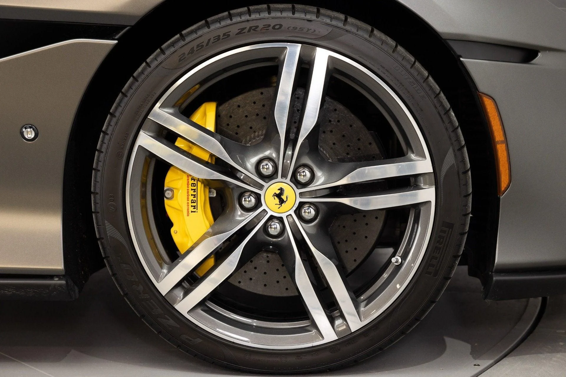 mph022_1085343420_Used_2023_Ferrari_Portofino_M_1784803703_9272cb460a