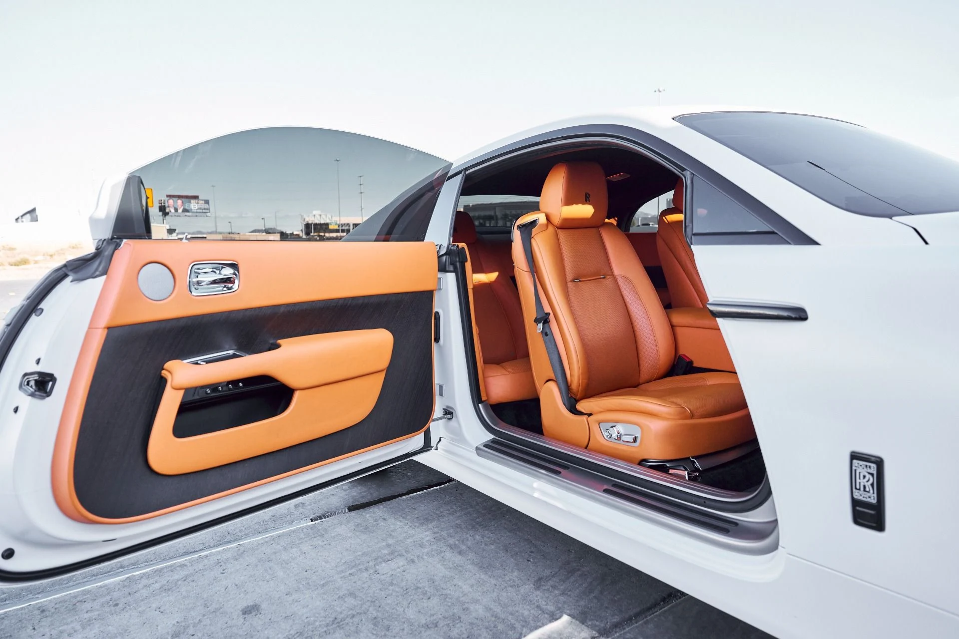 mph022_1091048253_Used_2019_Rolls_Royce_Wraith_Base_1772849602_d6c777900e