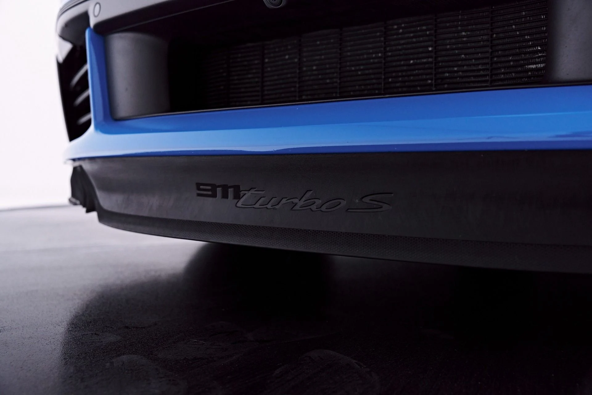 mph022_1093401318_Used_2023_Porsche_911_Turbo_S_1777508491_aa5aba4437