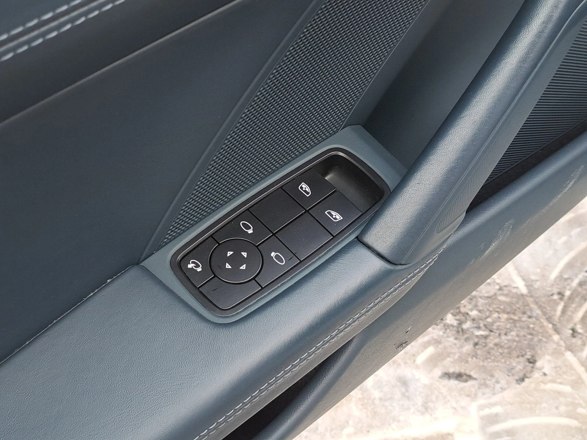 mph022_1094482035_f039a1507c441db8e7dfe032c6ac1e45x_f754af3a12