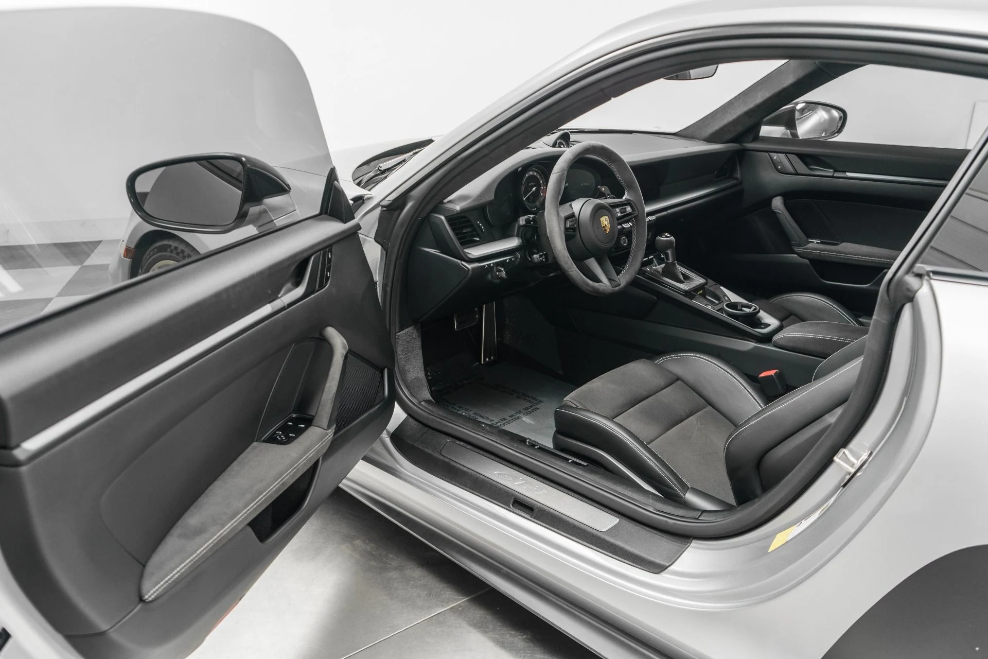 mph022_1094926619_Used_2022_Porsche_911_GT_3_Full_Matte_PPF_Adaptive_Sports_Seats_1771092509_19a74000c2