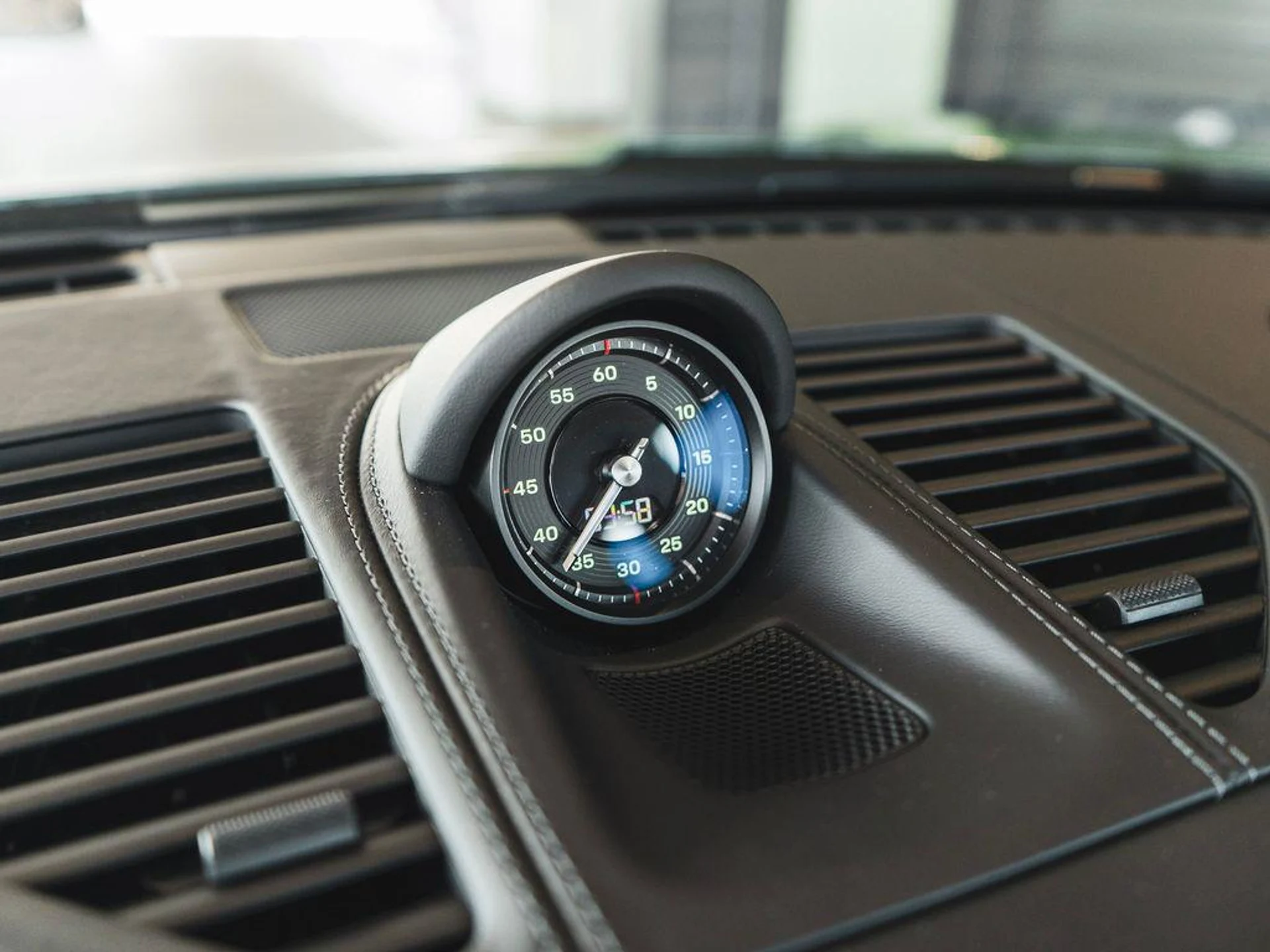 mph022_1095330422_d_Mn_XM_Xh_PPP_Cu_R3go4t_EU_2_P_Xog_II_db8c0c9076