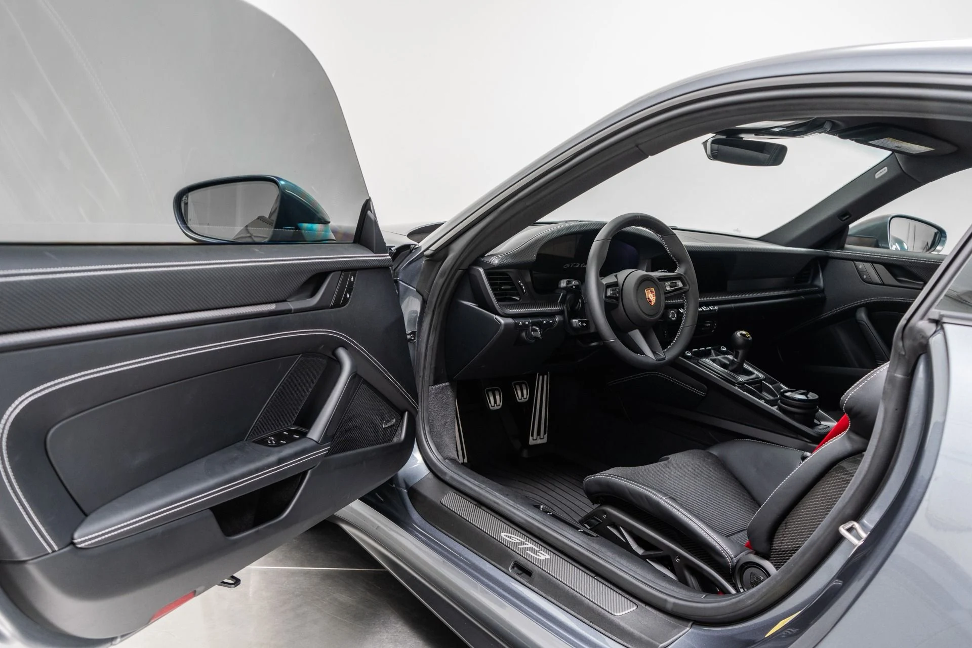 mph022_109575789_Used_2026_Porsche_911_GT_3_Touring_6_Speed_Manual_Carbon_Fiber_Bucket_Seats_1791826700_eee30587ef