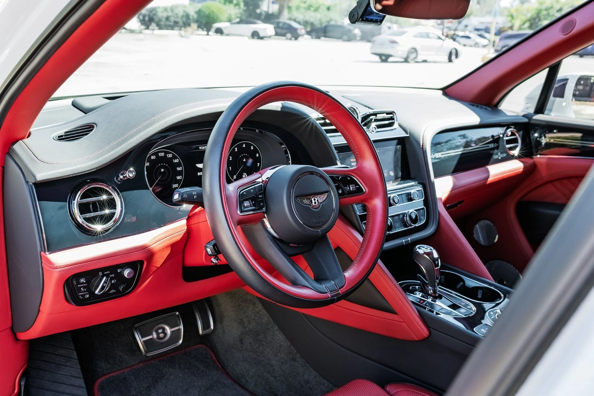 mph022_109845392_Used_2023_Bentley_Bentayga_EWB_Azure_V8_1790986888_93101dcd0b