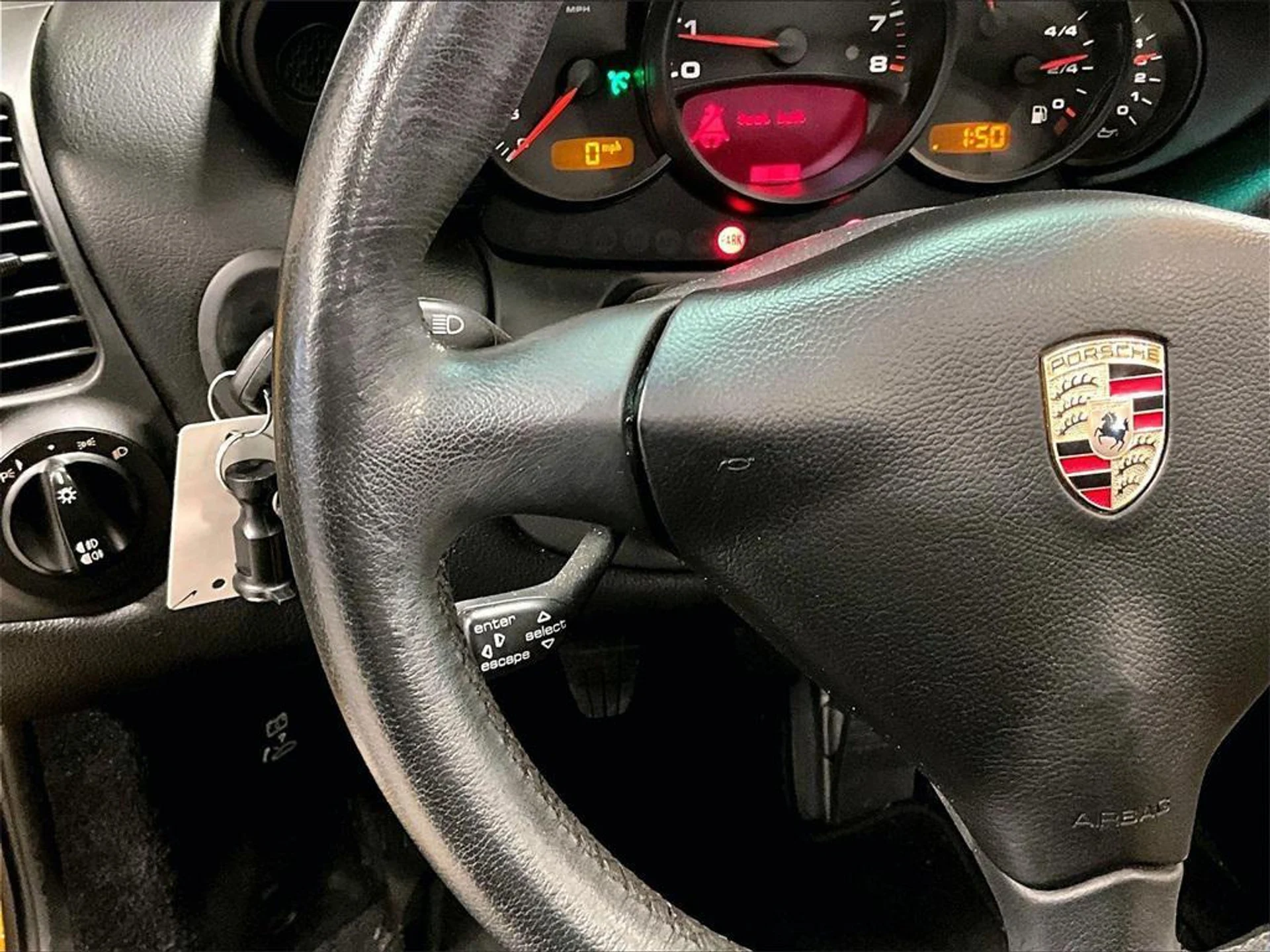 mph022_1113530172_Pe6_Menm_Em_BP_2snrd_B3t_Z_Wsn_V_Oo_175d45bc56