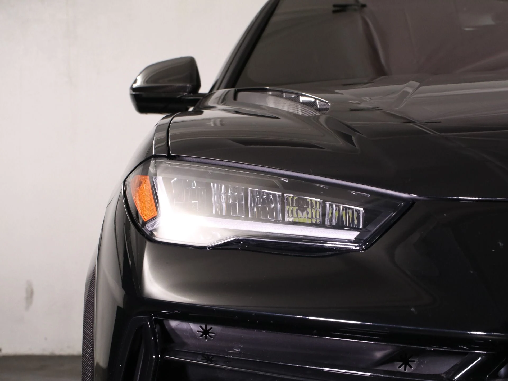 mph022_1119269151_Used_2023_Lamborghini_Urus_Performante_1732871957_23f955a64a