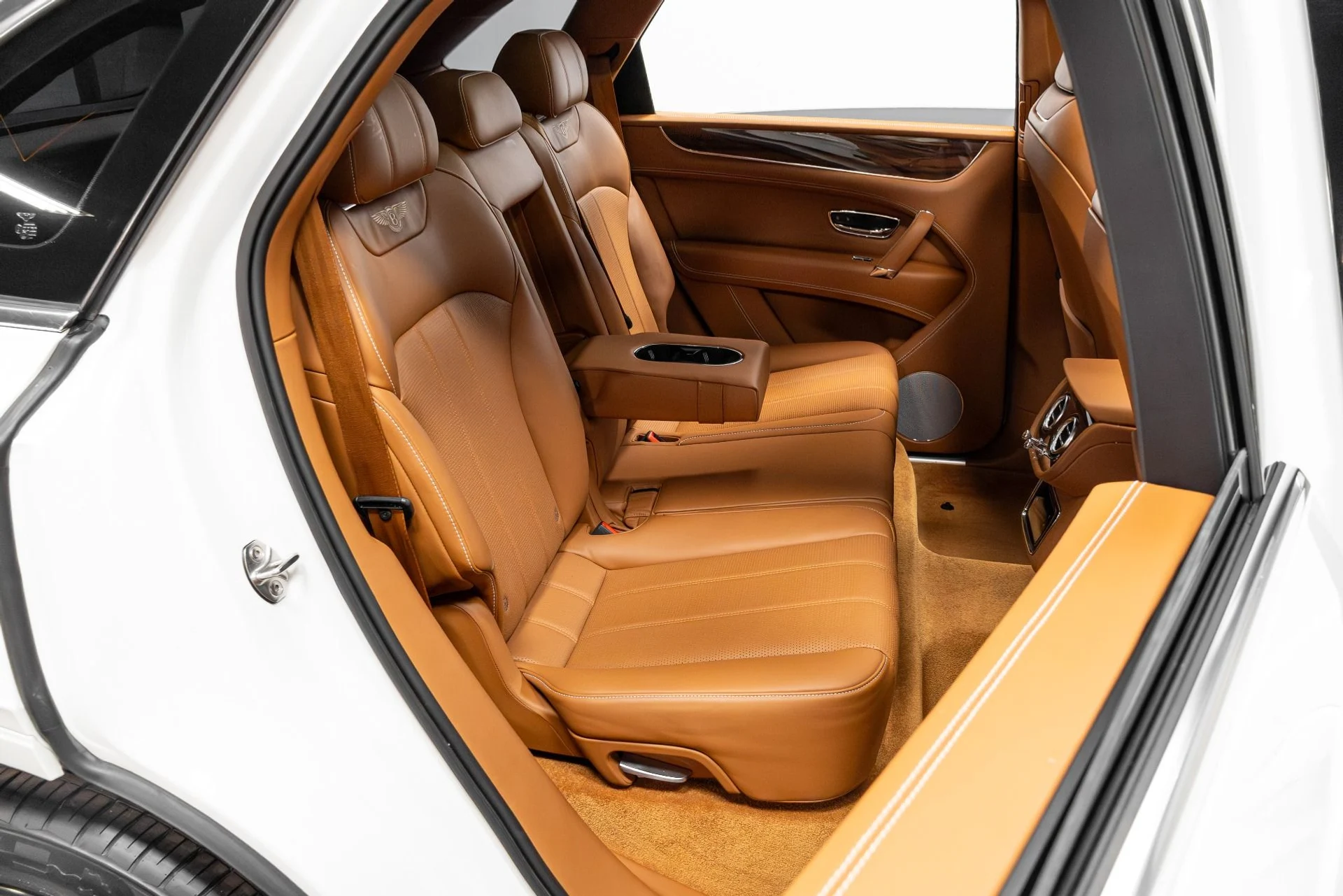 mph022_1122739298_Used_2019_Bentley_Bentayga_V8_1771459975_49b5e23419