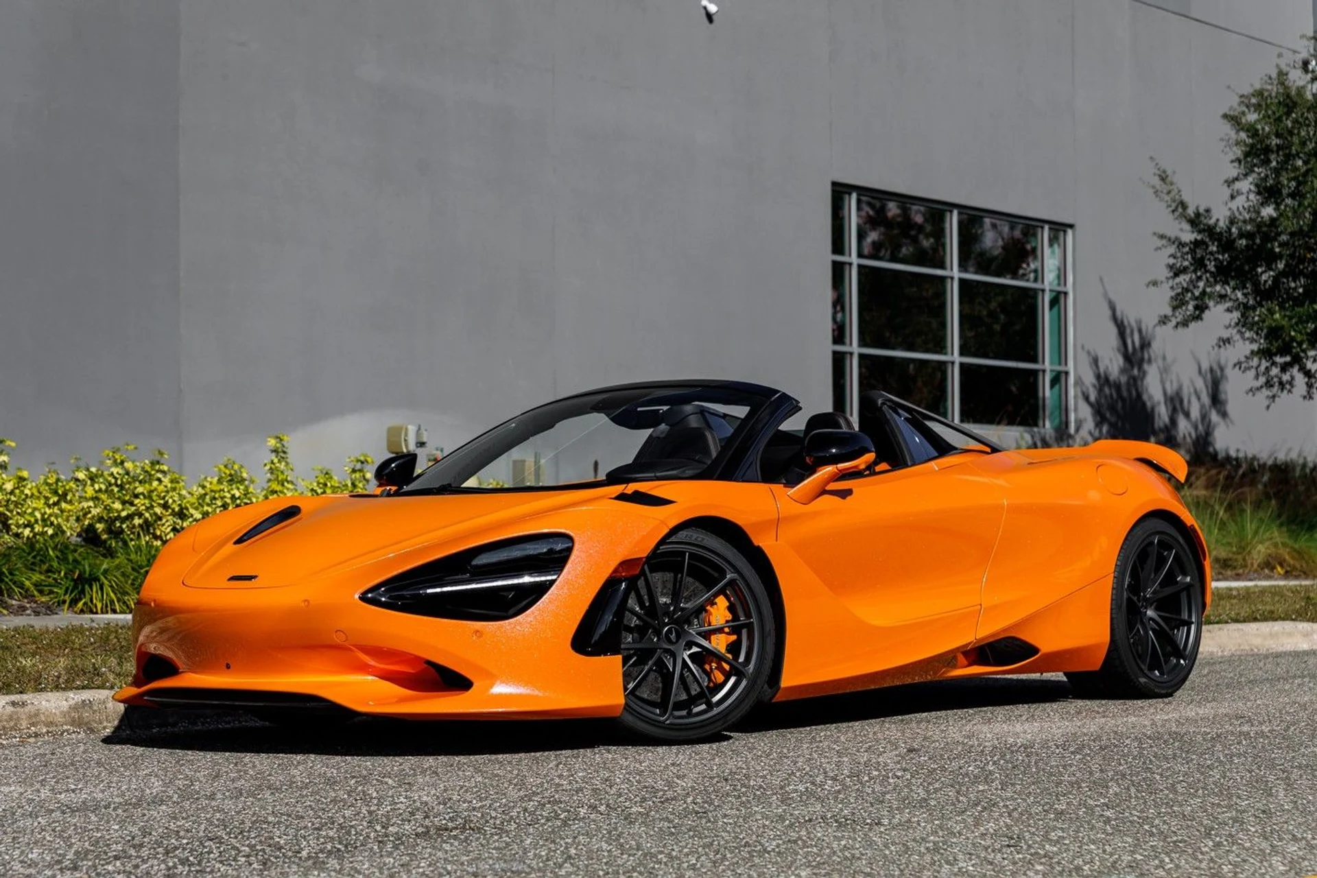 mph022_1122910813_515_p23_l_d04afb1638