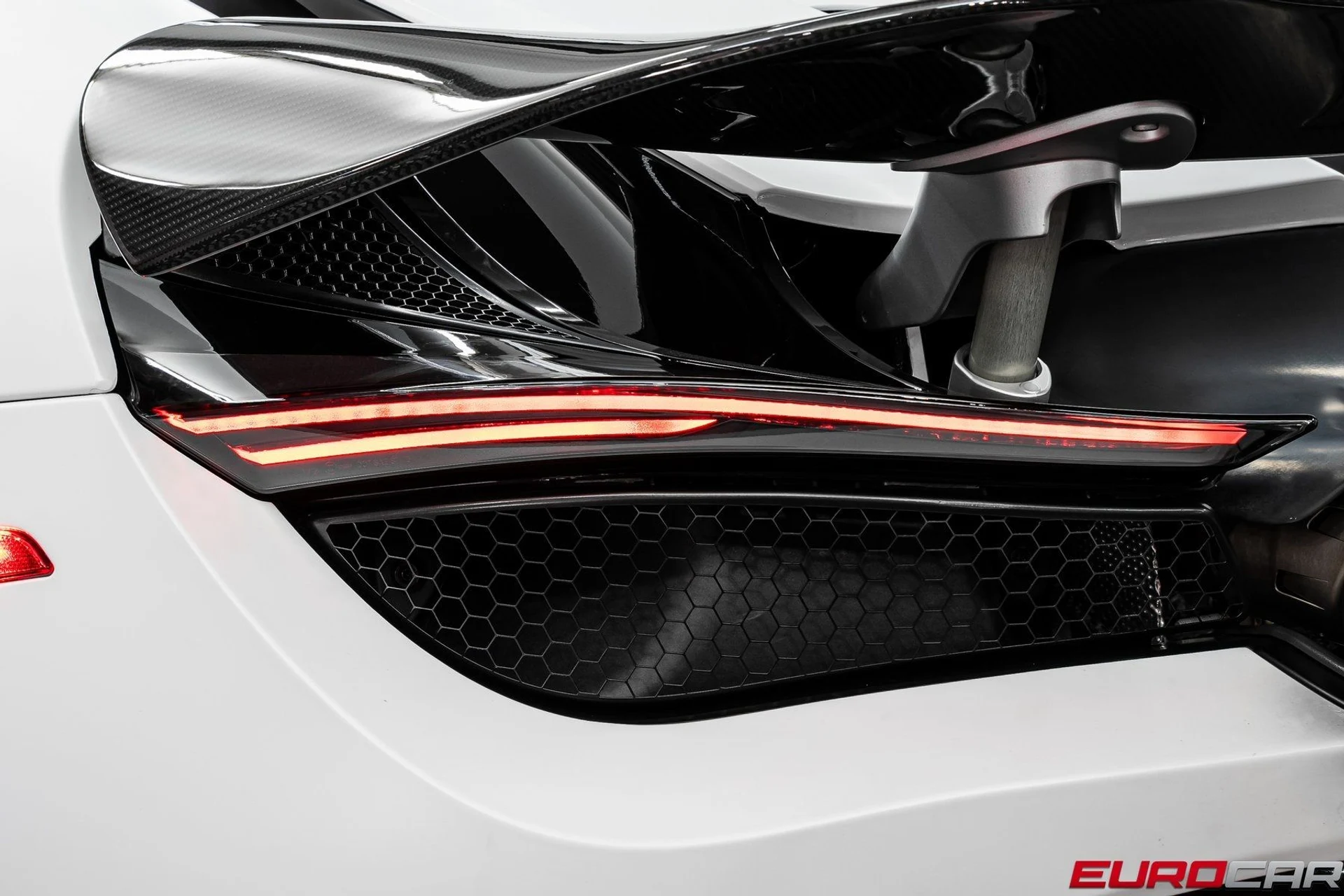 mph022_1124351601_image_23_1355fea289