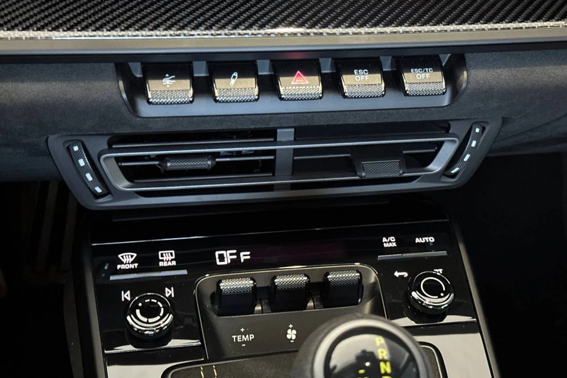 mph022_1134332203_1280_5a57457deb