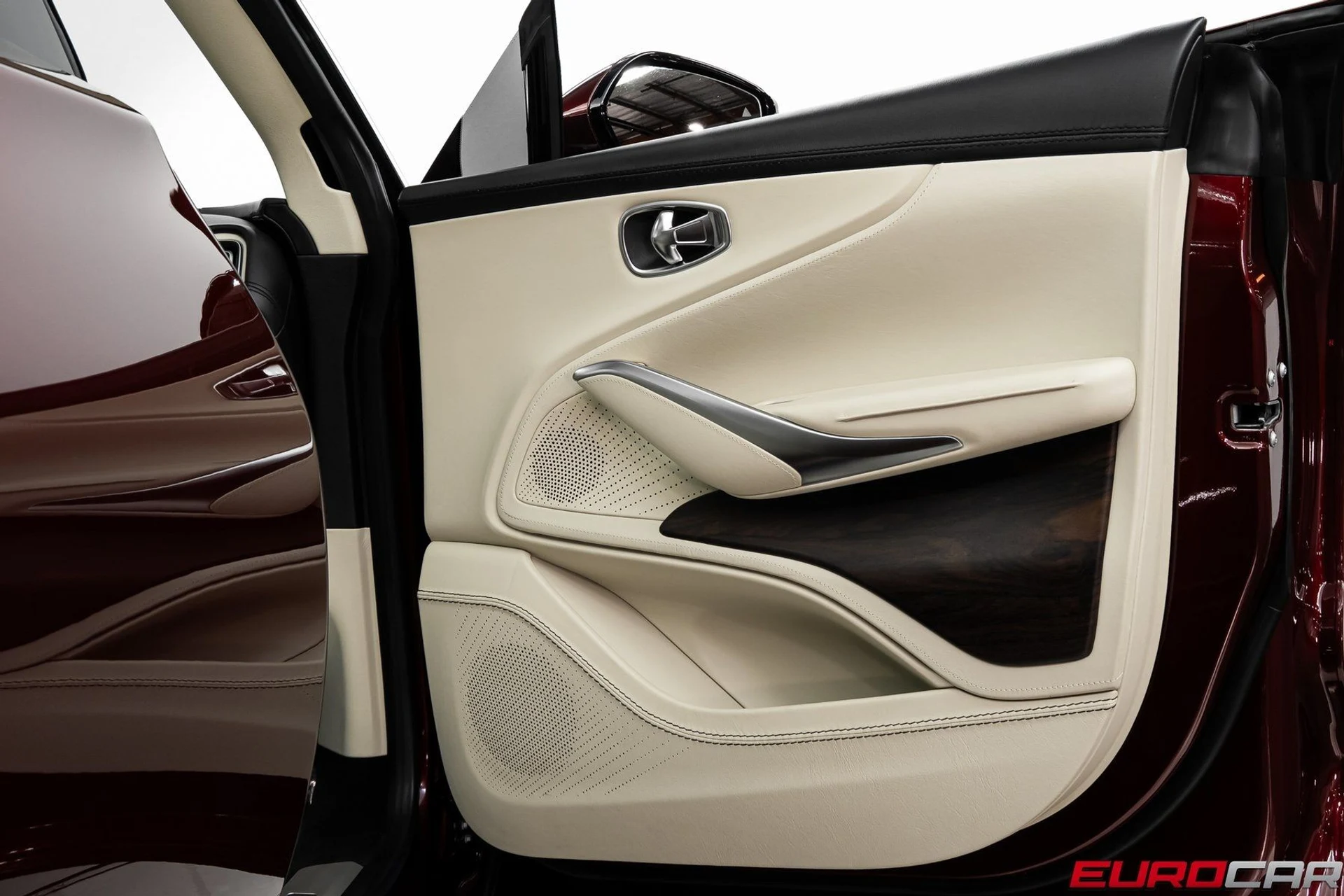 mph022_1135744931_image_23_6d1479e138