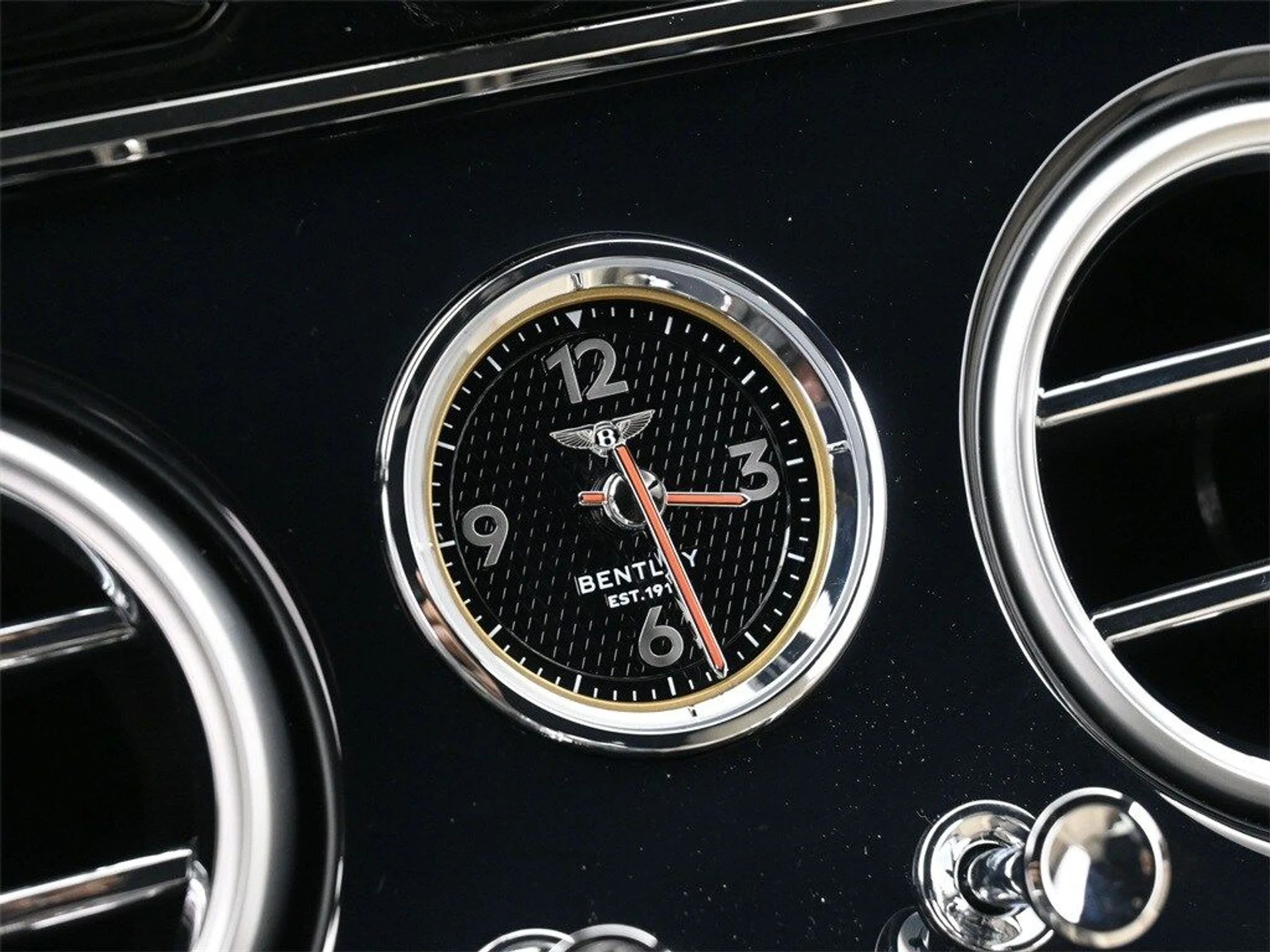 mph022_1139104120_2bba16c1b866a6e5b005f5cbe7fd30d4x_9337f3e076