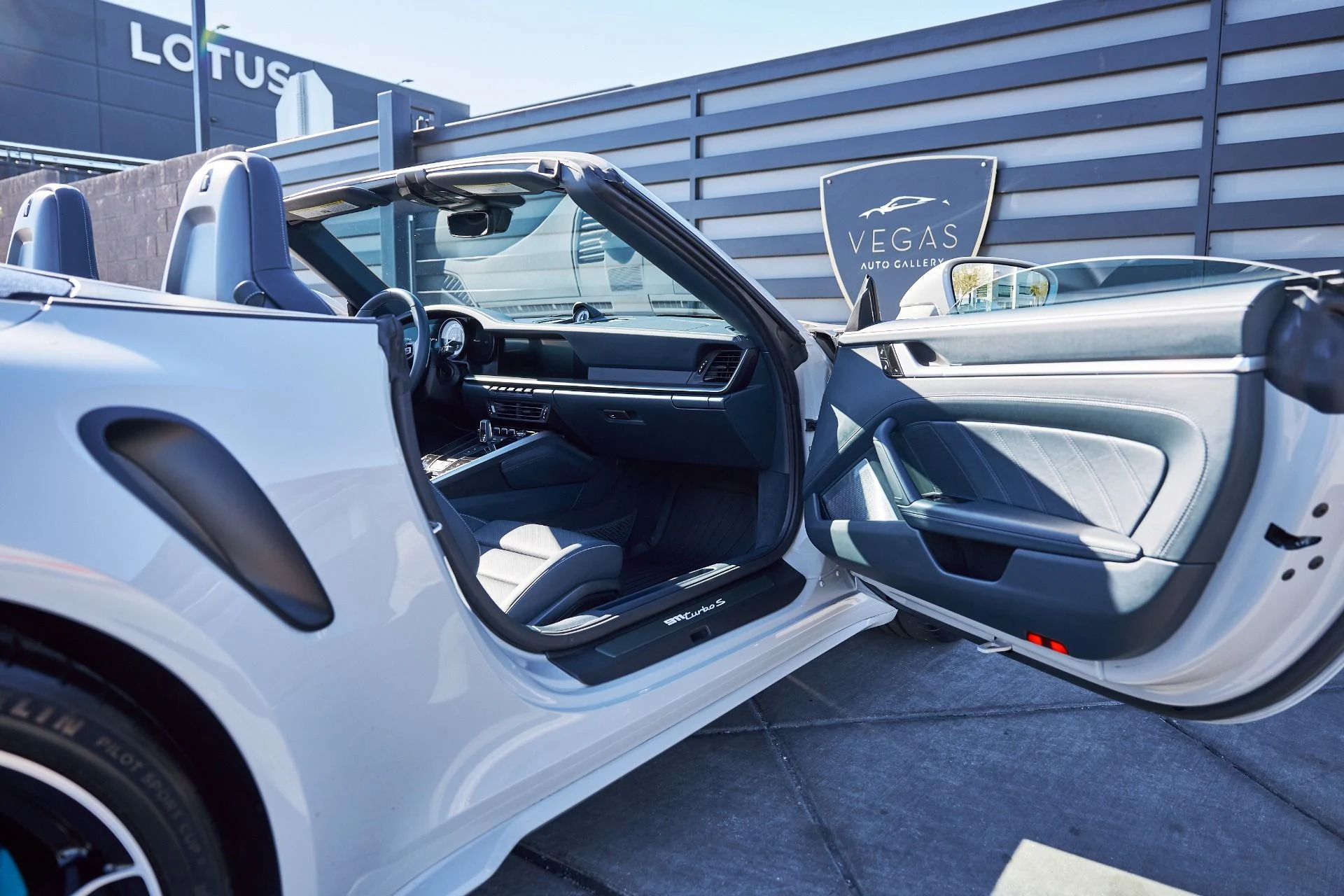 mph022_1145488208_Used_2021_Porsche_911_Turbo_S_1768868913_a2e0a3fd0a