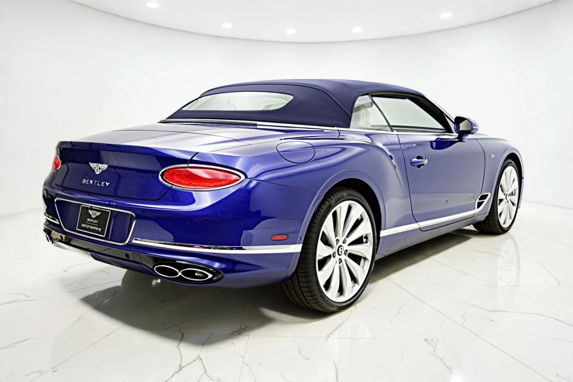 mph022_1148667982_Used_2024_Bentley_Continental_GTC_Edition_8_LEASE_OPTIONS_AVAILABLE_835a52f5c6