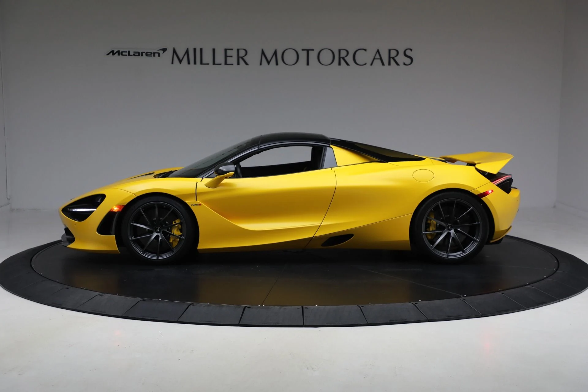 mph022_1149579827_Used_2021_Mc_Laren_720_S_Spider_Performance_abd21f0c3a