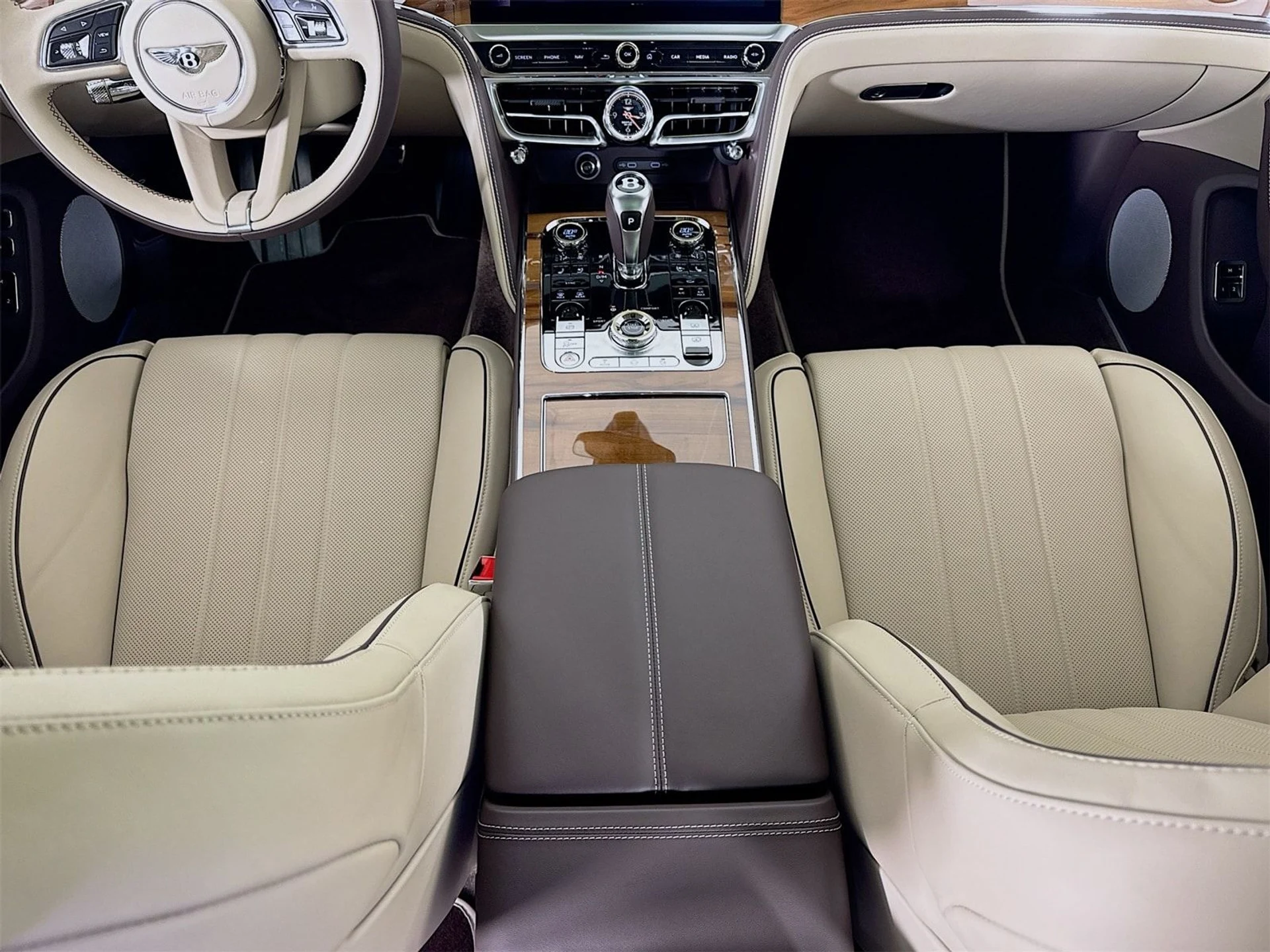 mph022_1156168191_ebbc1bb2b0c1551cfa03056eafeb6242x_ff83133d1b